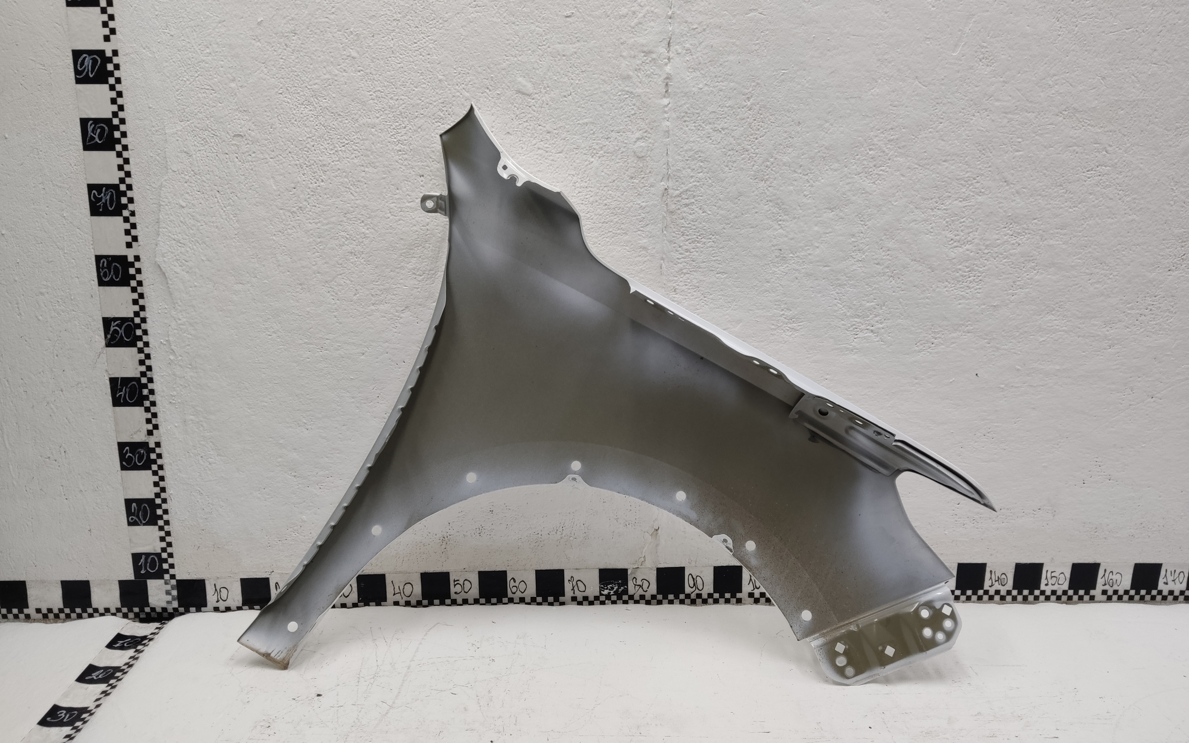 Крыло переднее левое Haval Jolion Restail