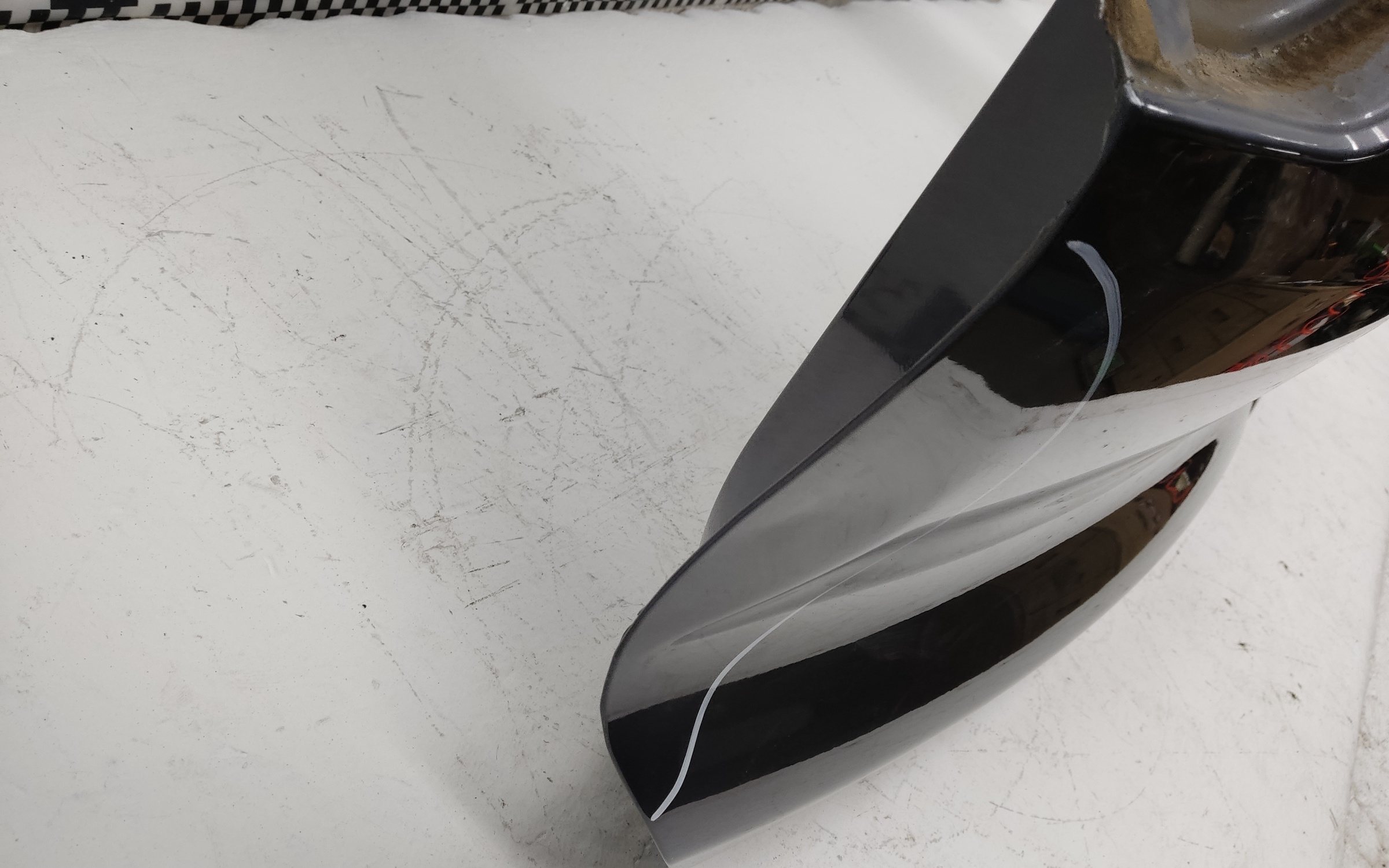 Крышка багажника Chery Tiggo 8