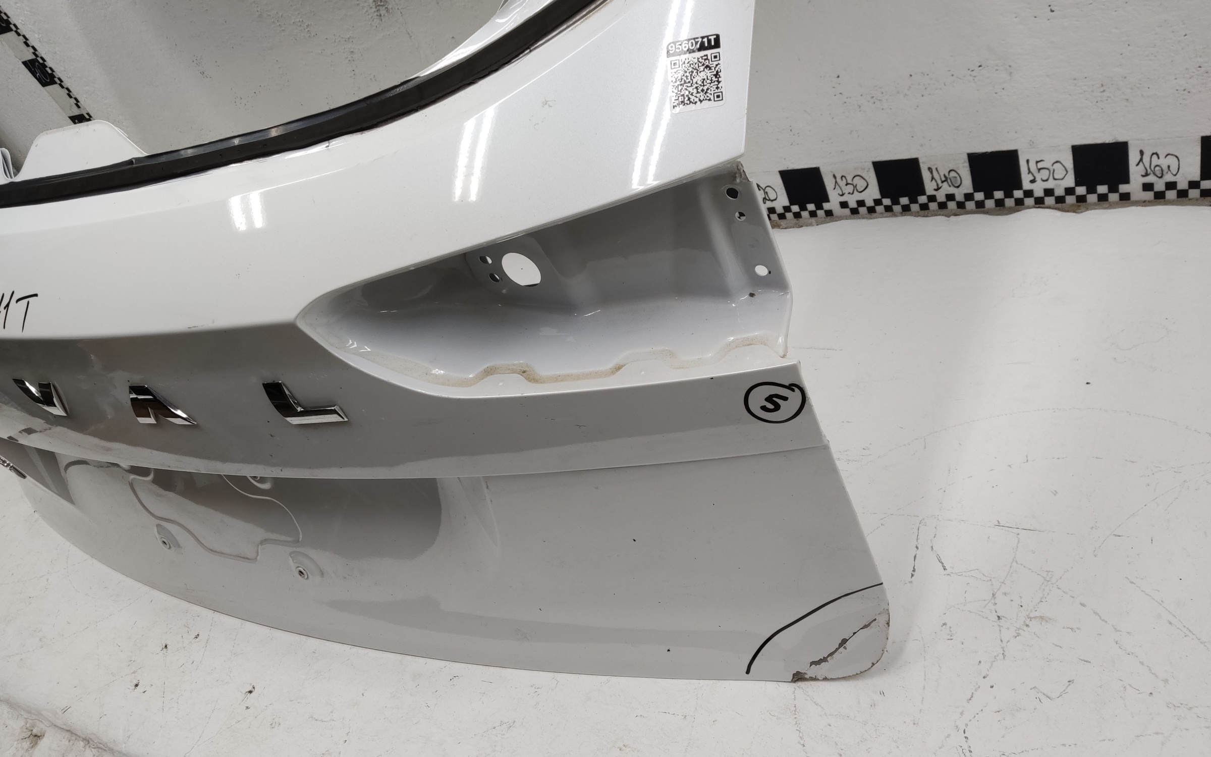 Крышка багажника Haval Jolion