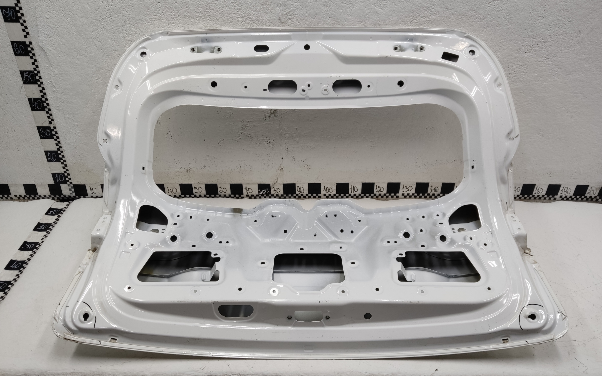 Крышка багажника Haval Jolion