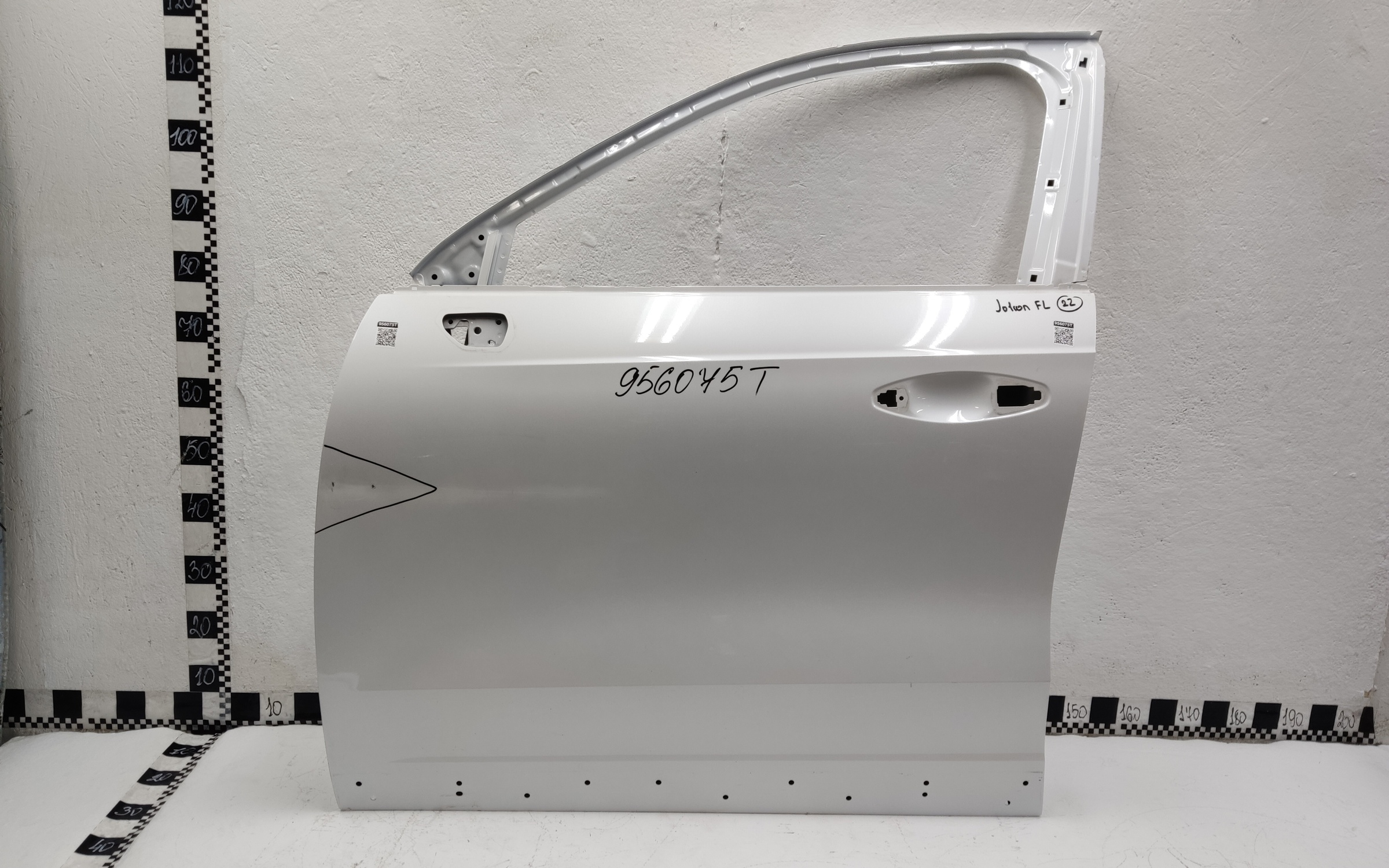 Дверь передняя правая Haval Jolion Restail