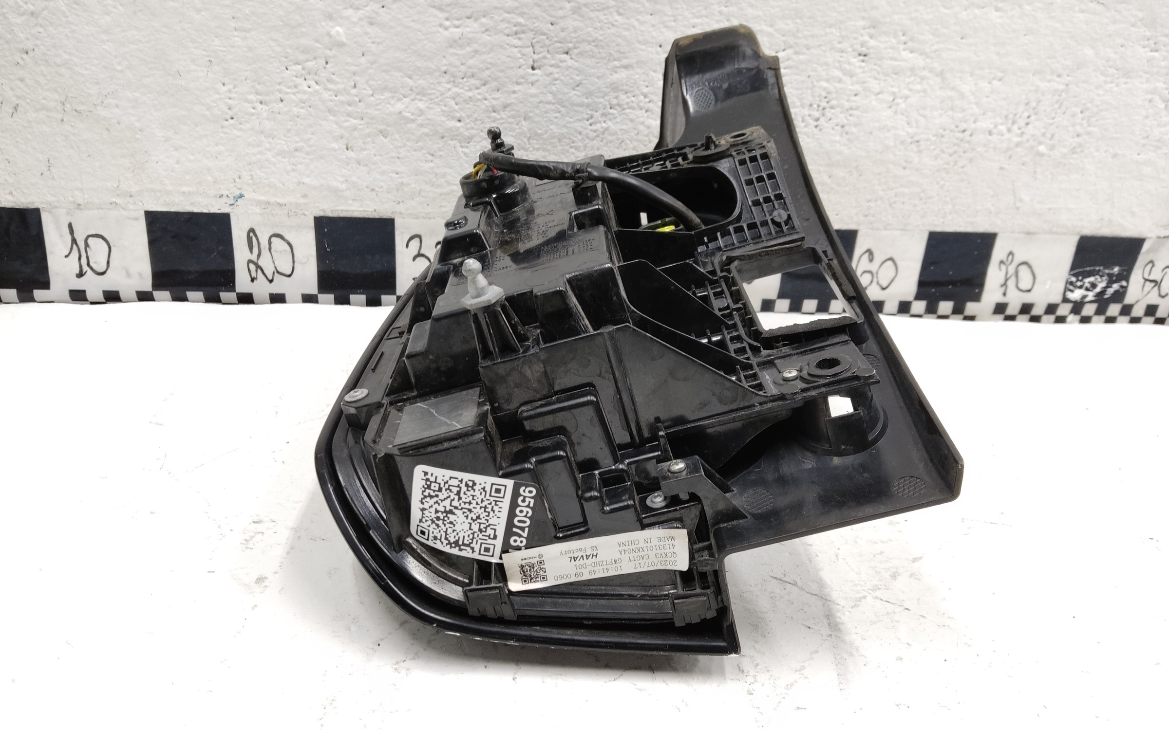 Фонарь задний правый наружный Haval Dargo LED