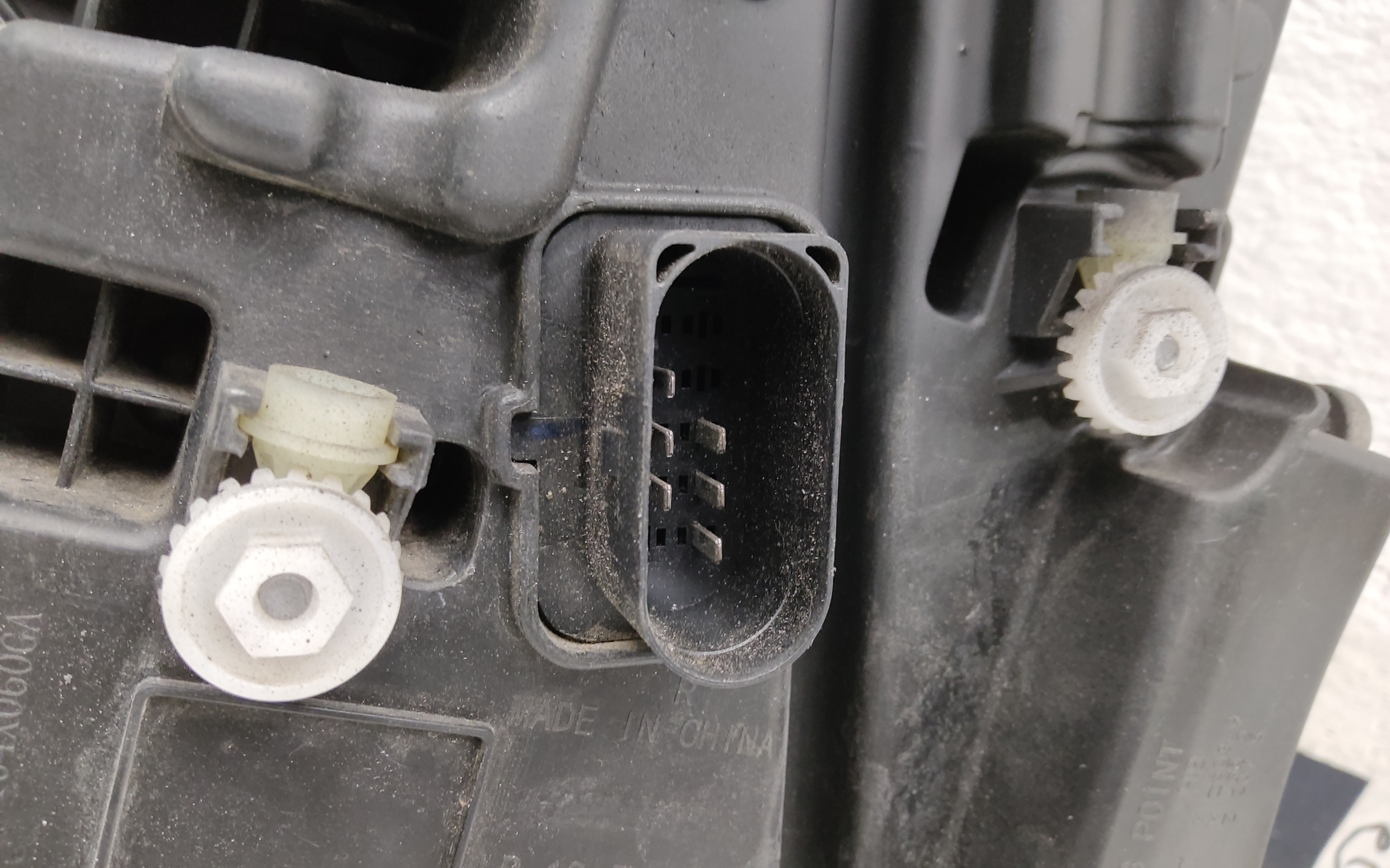 Фара передняя правая Jaecoo J7 LED