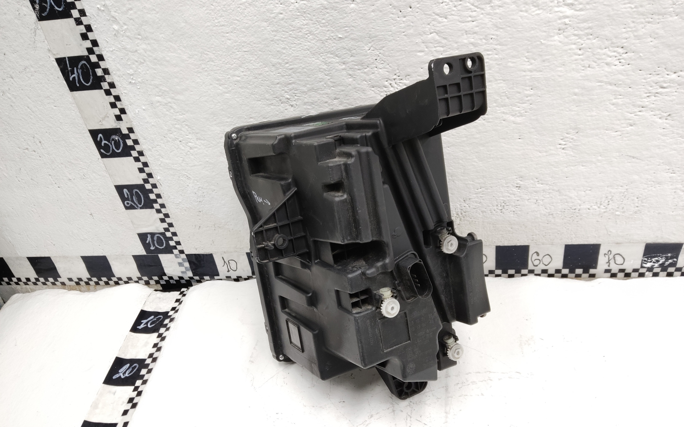 Фара передняя правая Jaecoo J7 LED