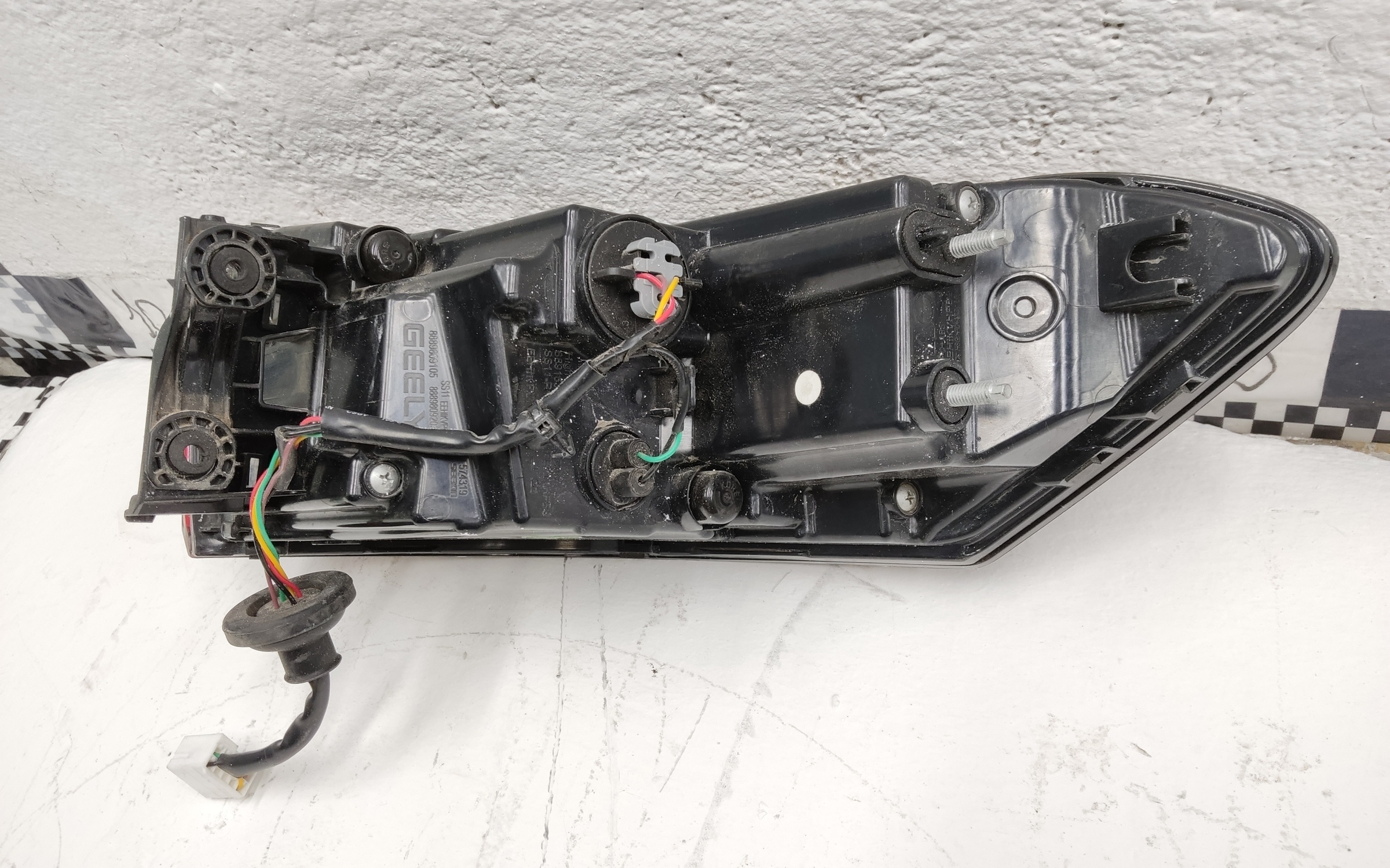 Фонарь задний левый наружный Geely Emgrand 2 LED