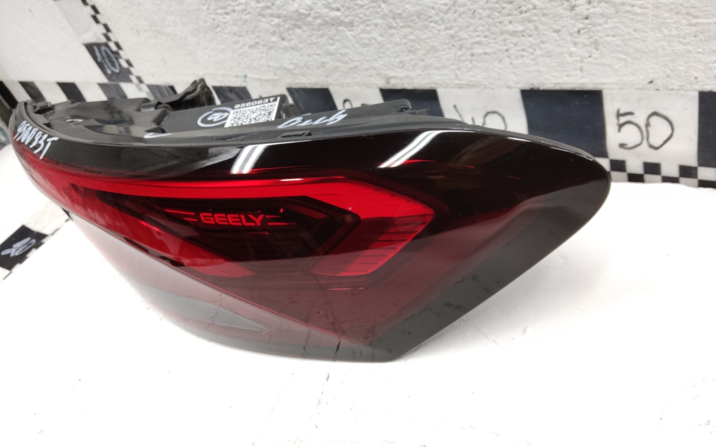 Фонарь задний правый наружный Geely Emgrand 2 LED