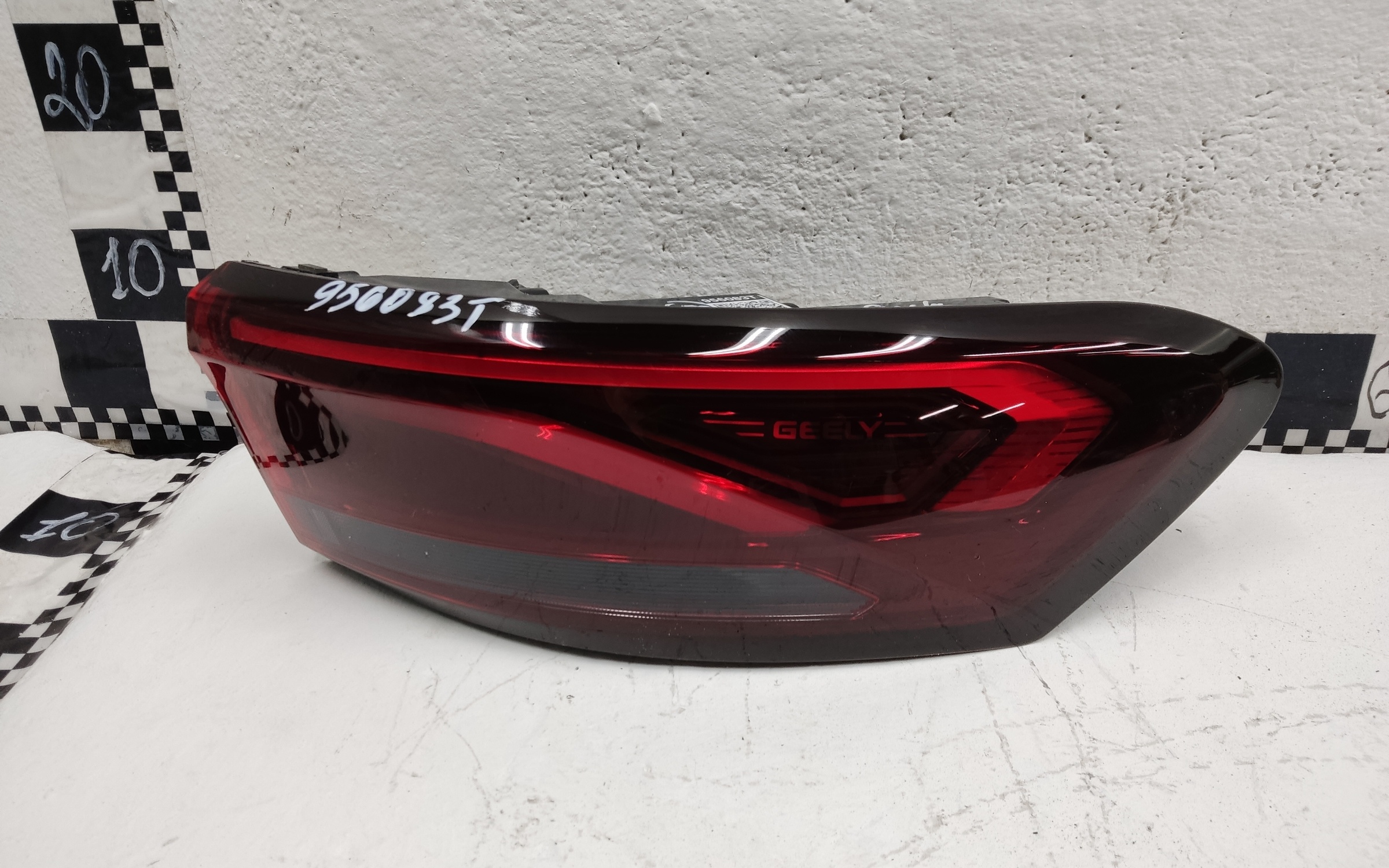 Фонарь задний правый наружный Geely Emgrand 2 LED