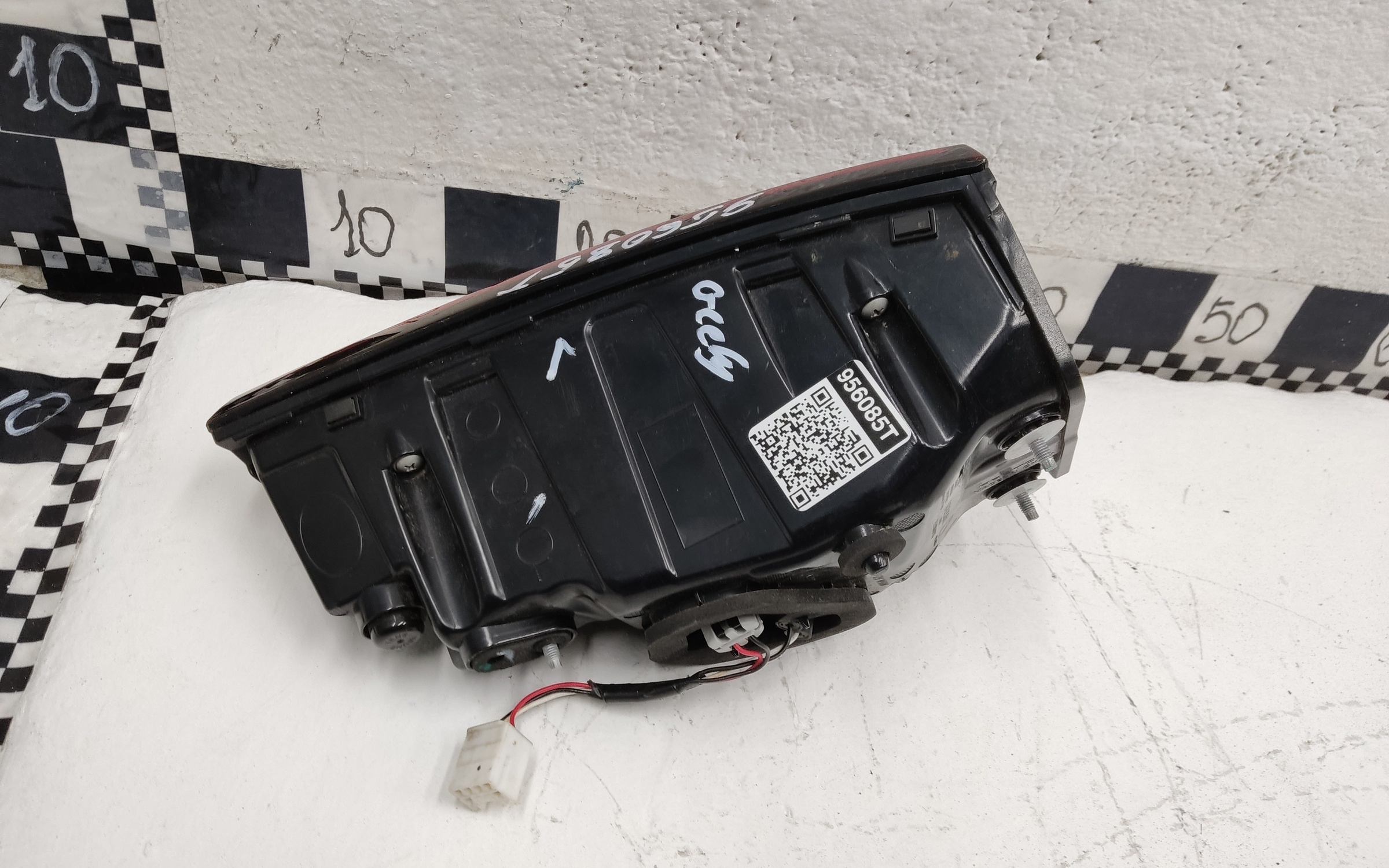 Фонарь задний левый внутренний Geely Emgrand 2 LED