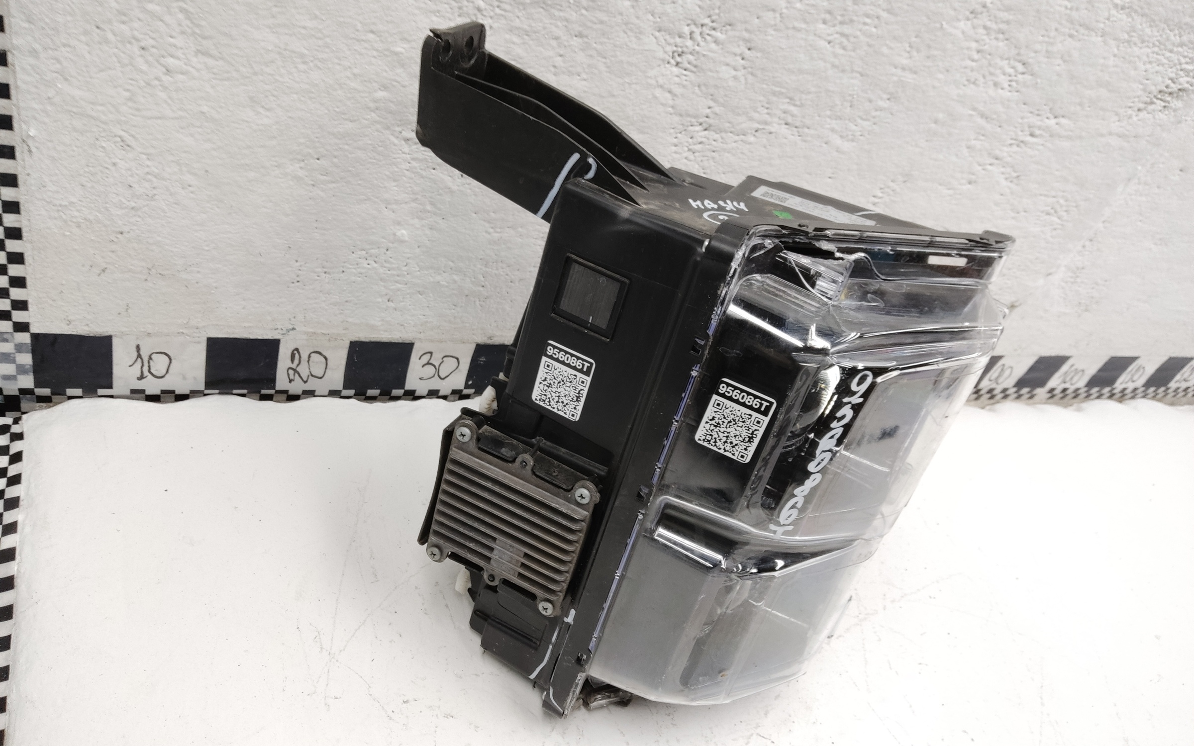 Фара передняя правая Jaecoo J7 LED