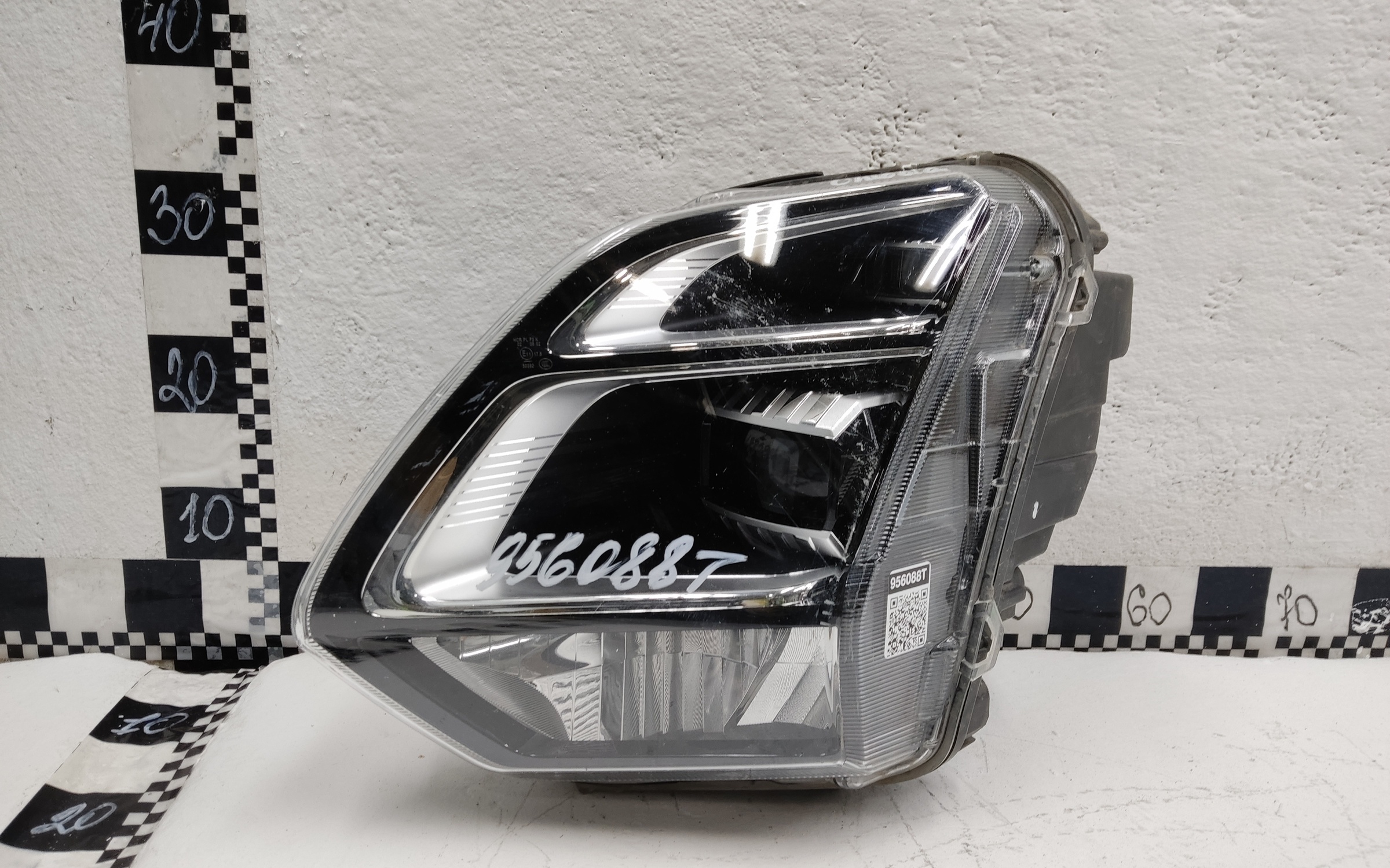 Фара передняя левая Omoda C5 LED