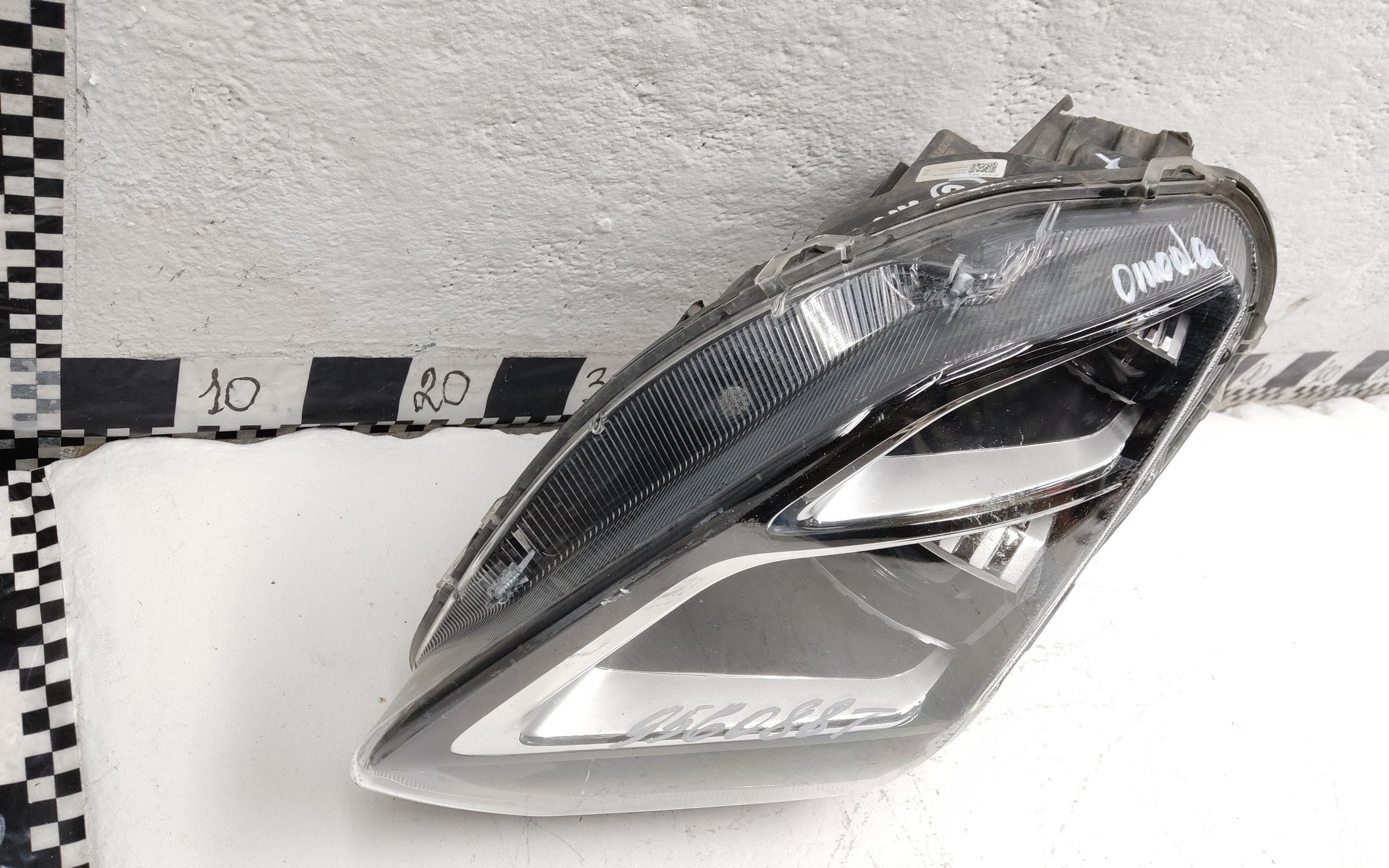 Фара передняя левая Omoda C5 LED