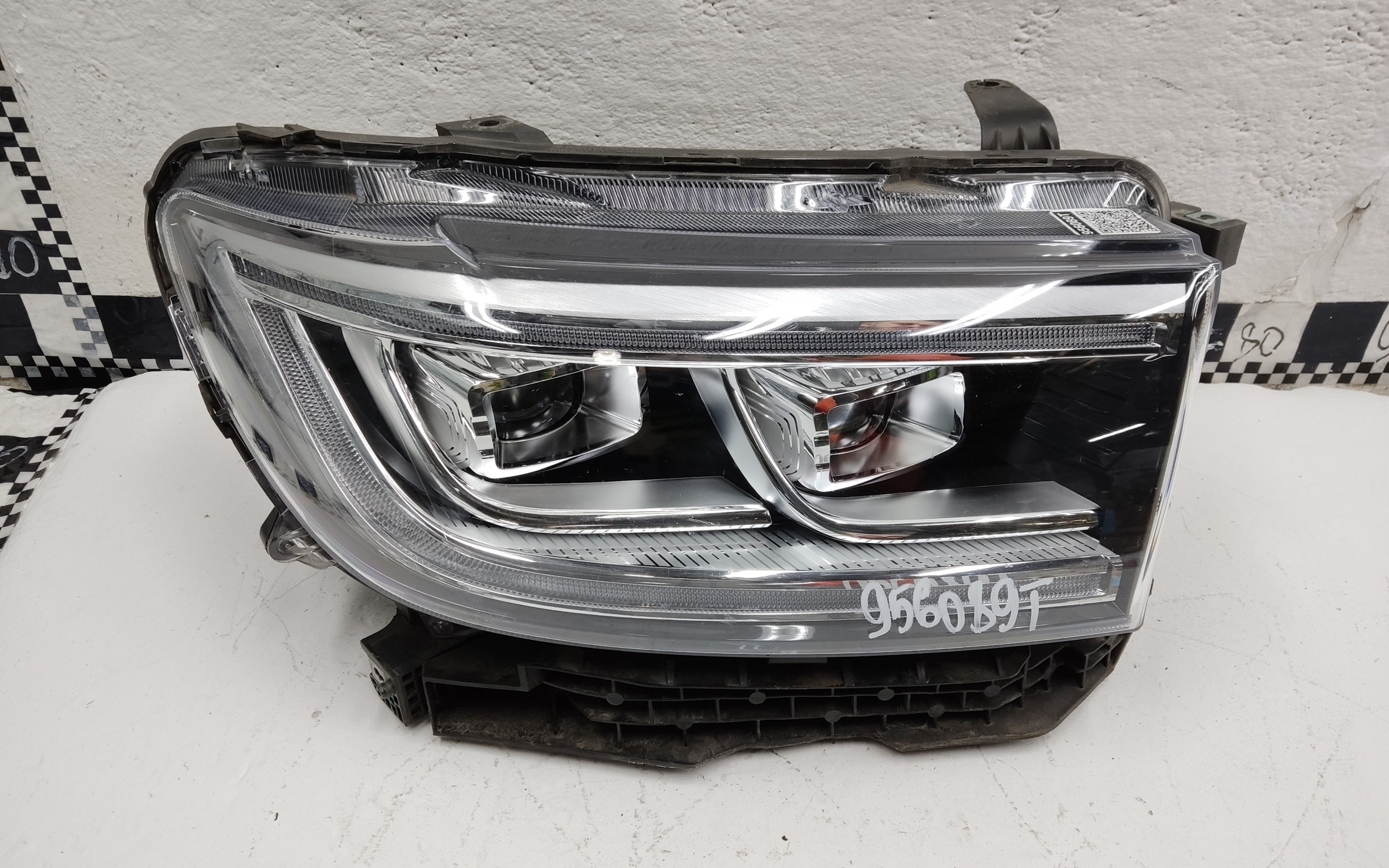 Фара передняя правая Great Wall Poer LED