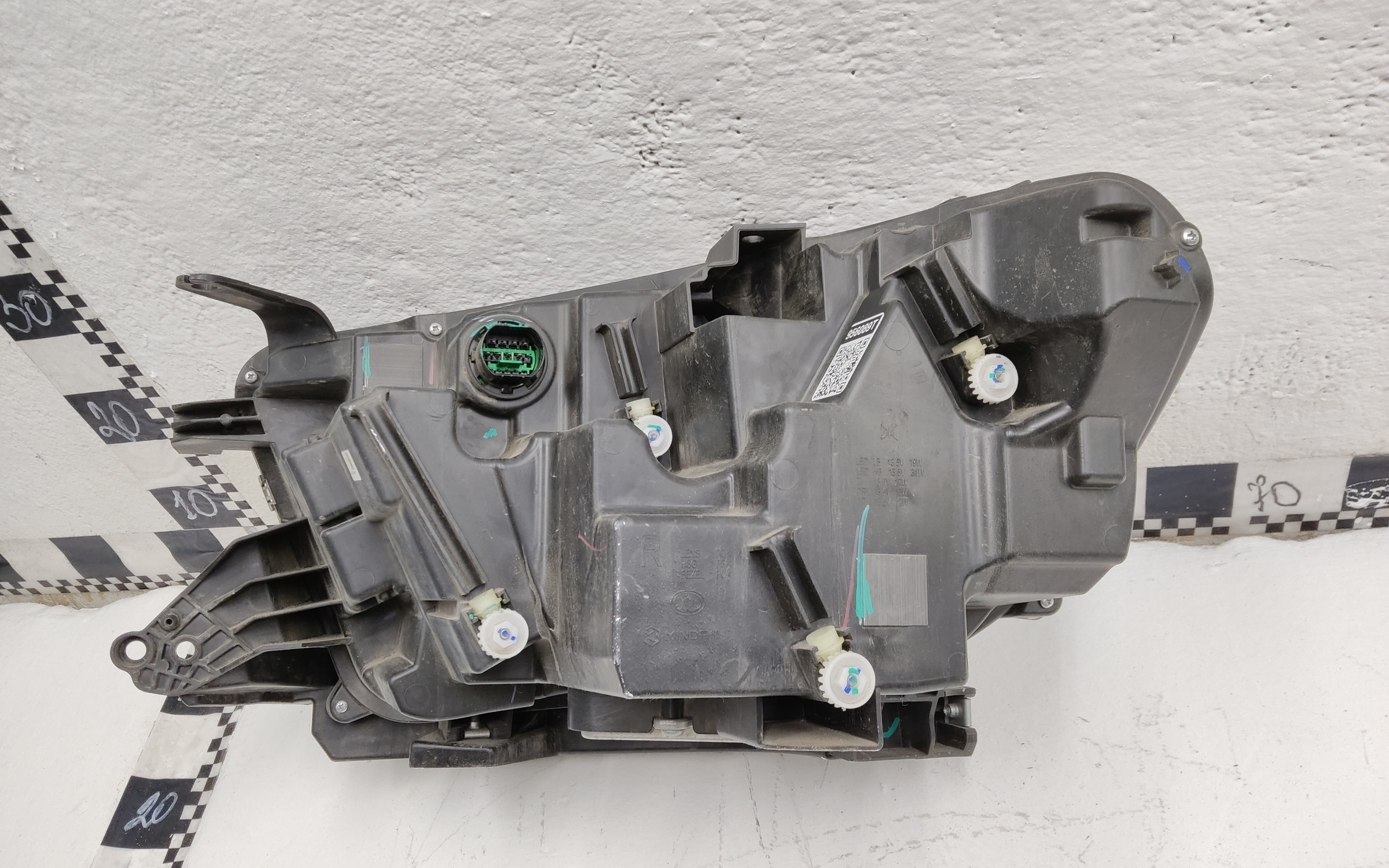 Фара передняя правая Great Wall Poer LED