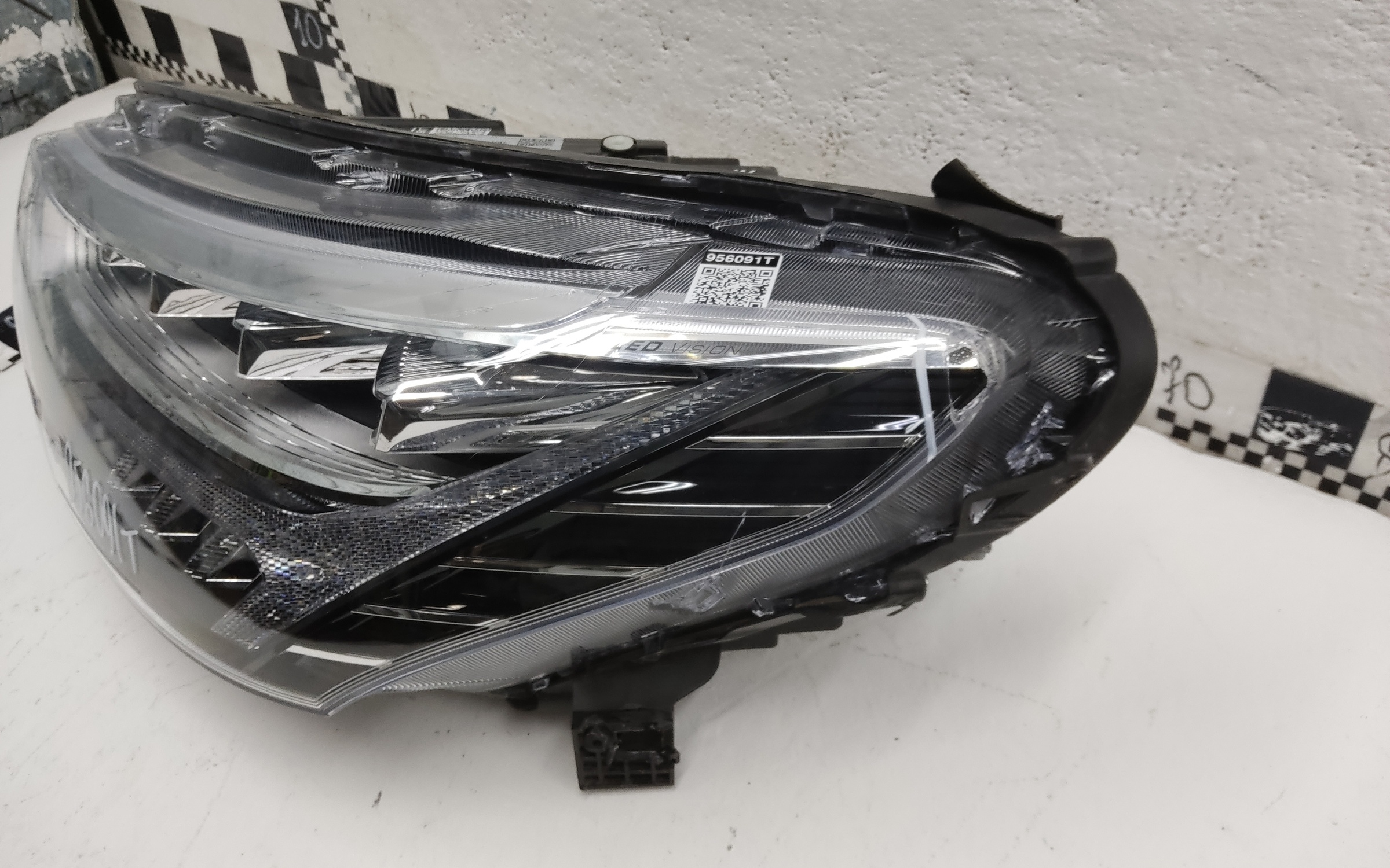 Фара передняя левая Haval Jolion LED