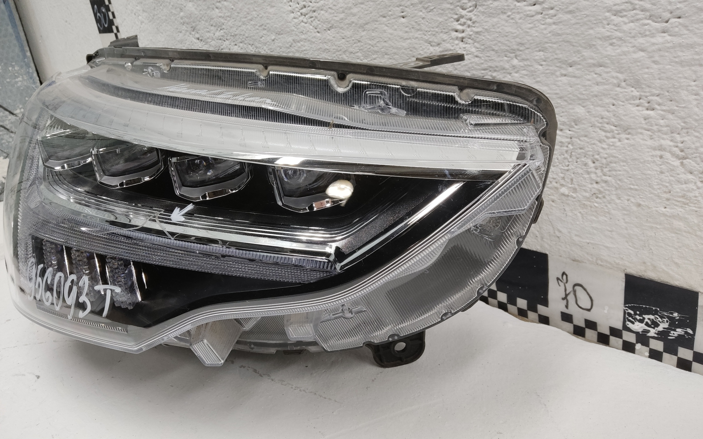 Фара передняя правая Haval Jolion LED