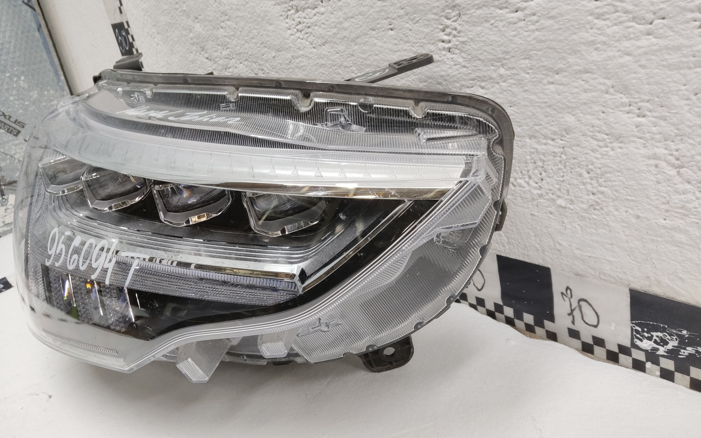 Фара передняя правая Haval Jolion LED