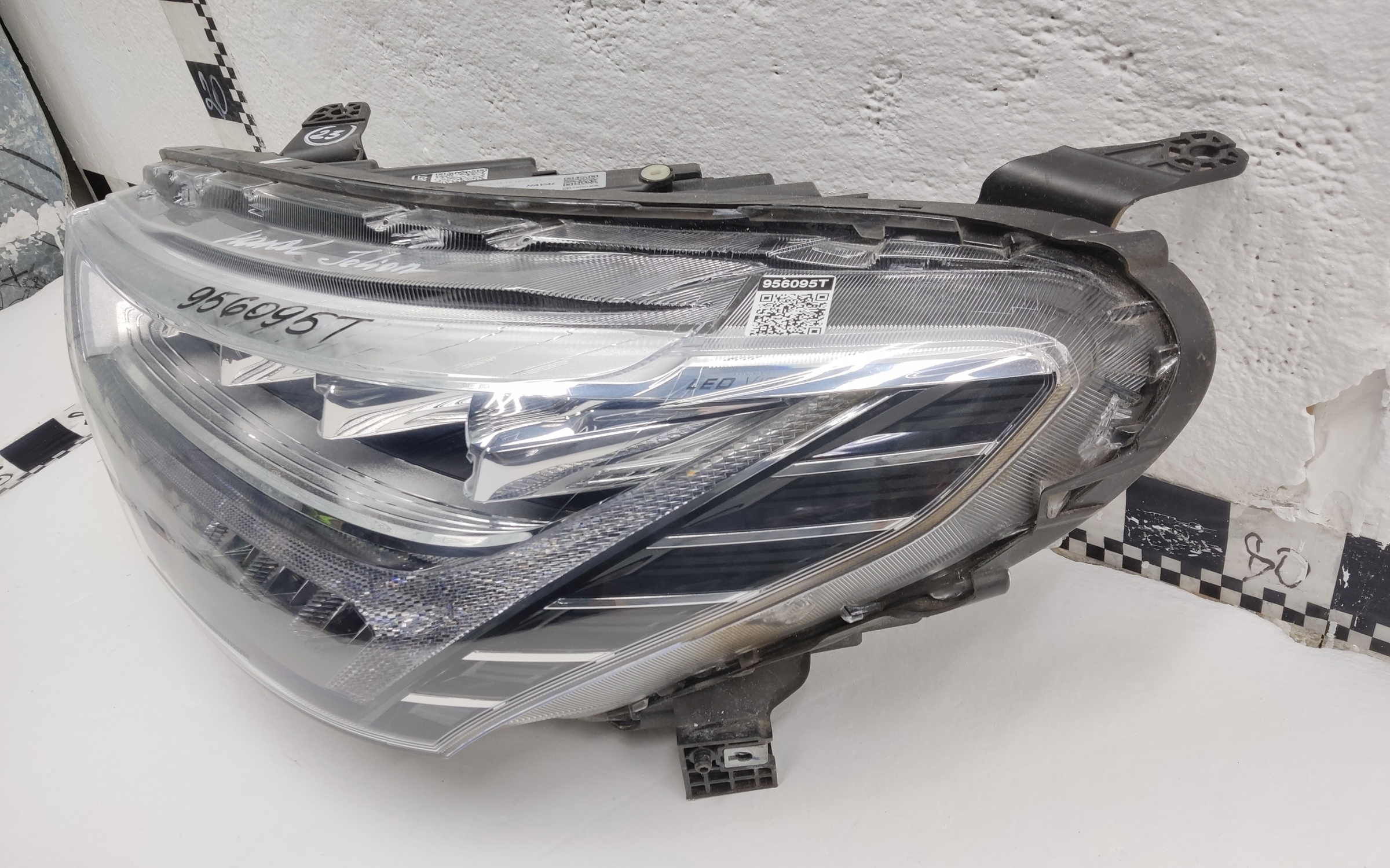 Фара передняя левая Haval Jolion LED