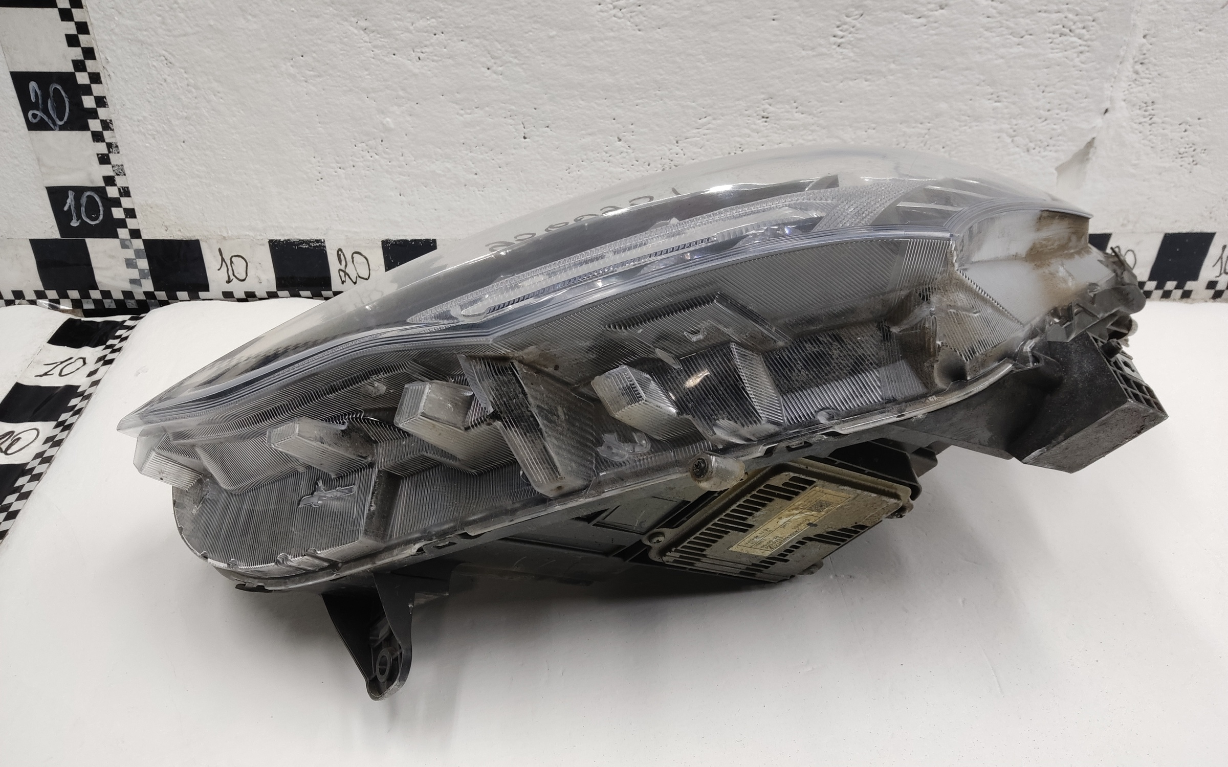 Фара передняя левая Haval Jolion LED