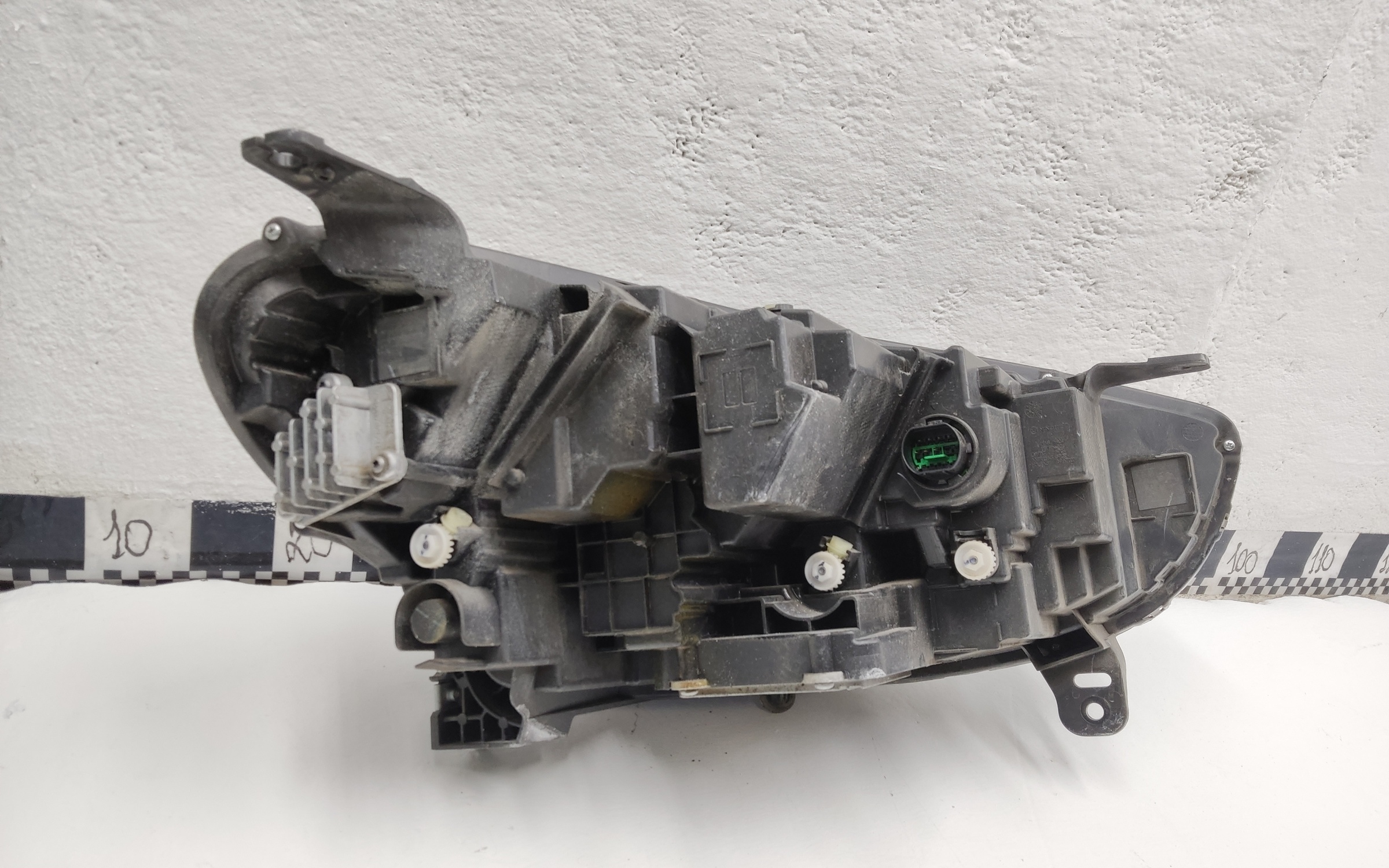 Фара передняя левая Haval Jolion LED