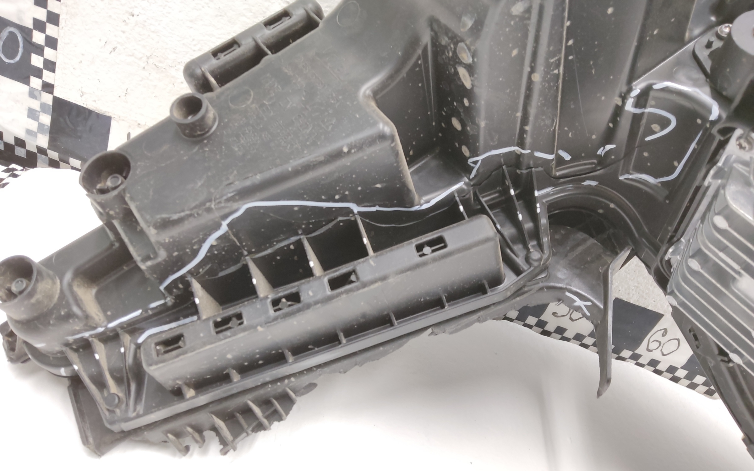 Фара передняя левая Geely Atlas 2 LED