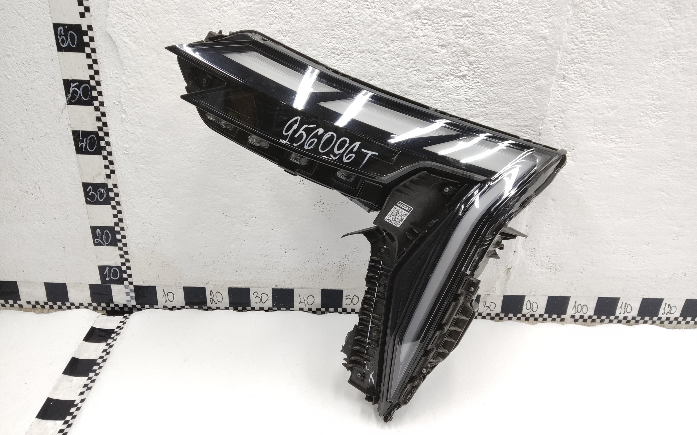 Фара передняя левая Geely Atlas 2 LED