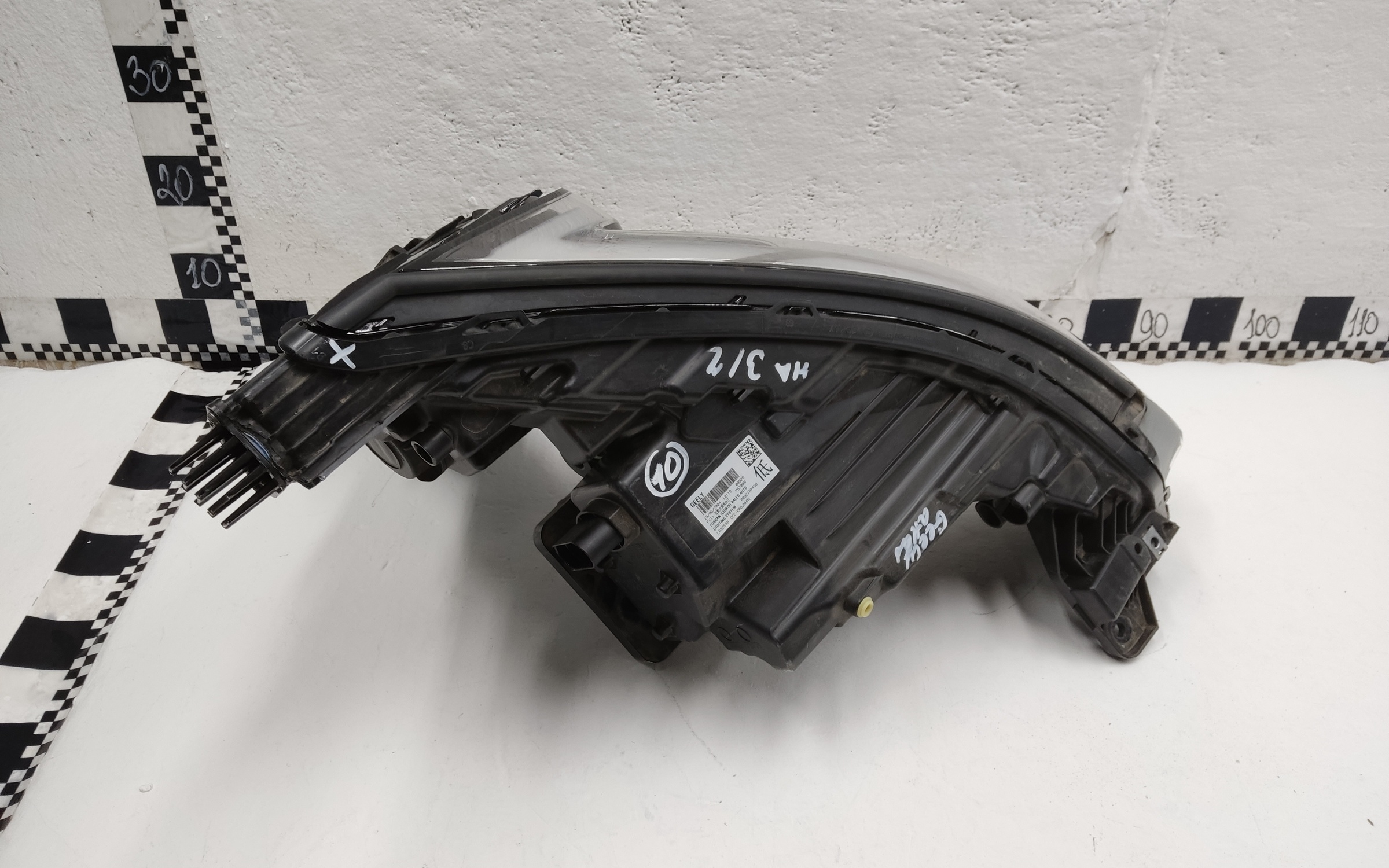 Фара передняя левая Geely Atlas 2 LED