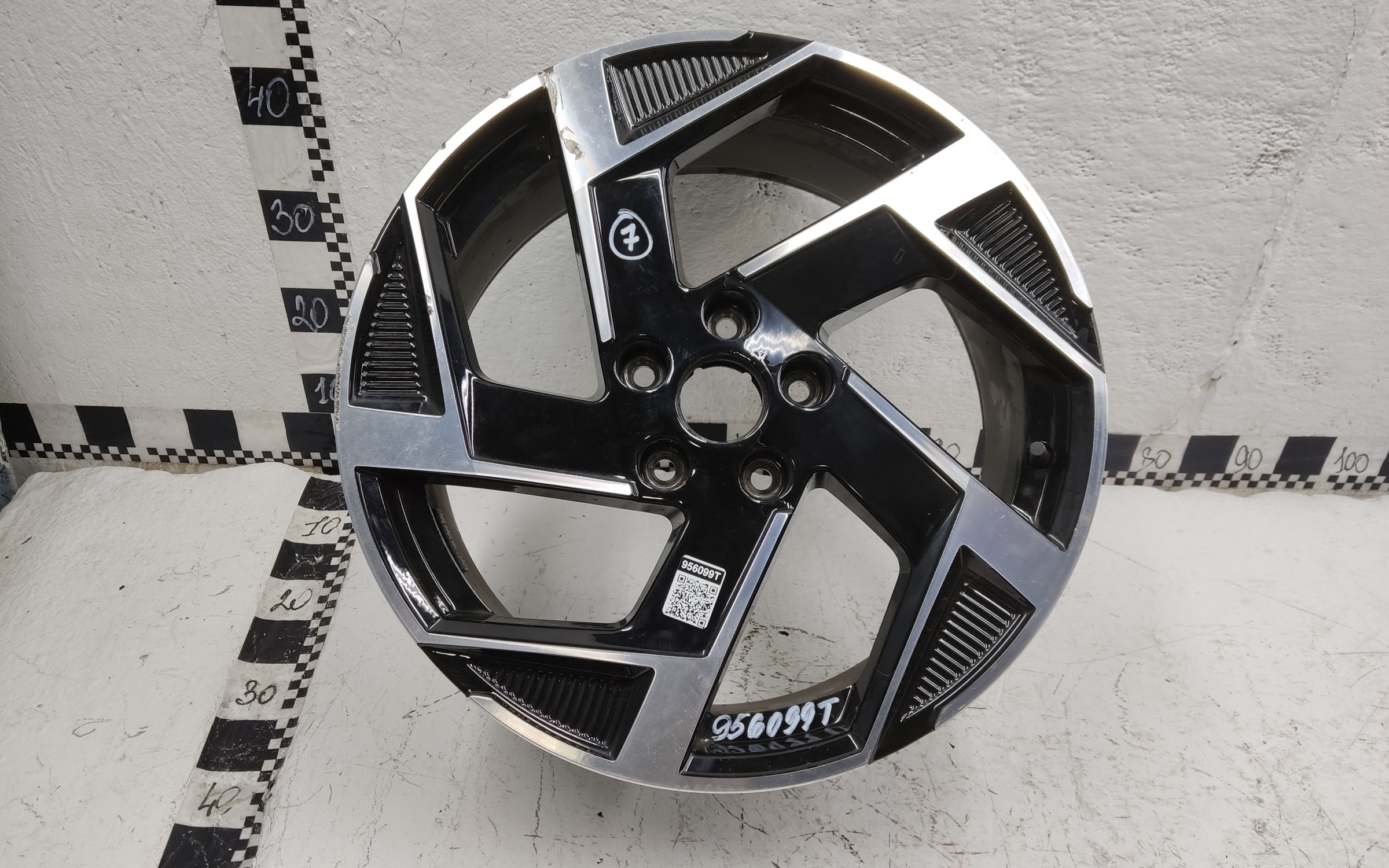 Диск колеса литой Changan Lamore R18