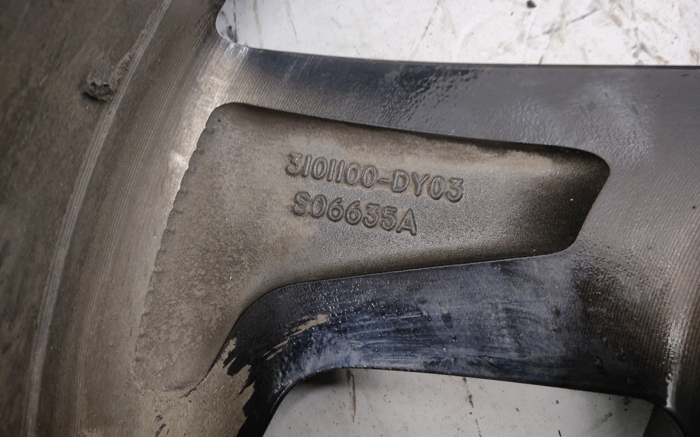 Диск колеса литой Changan Lamore R18