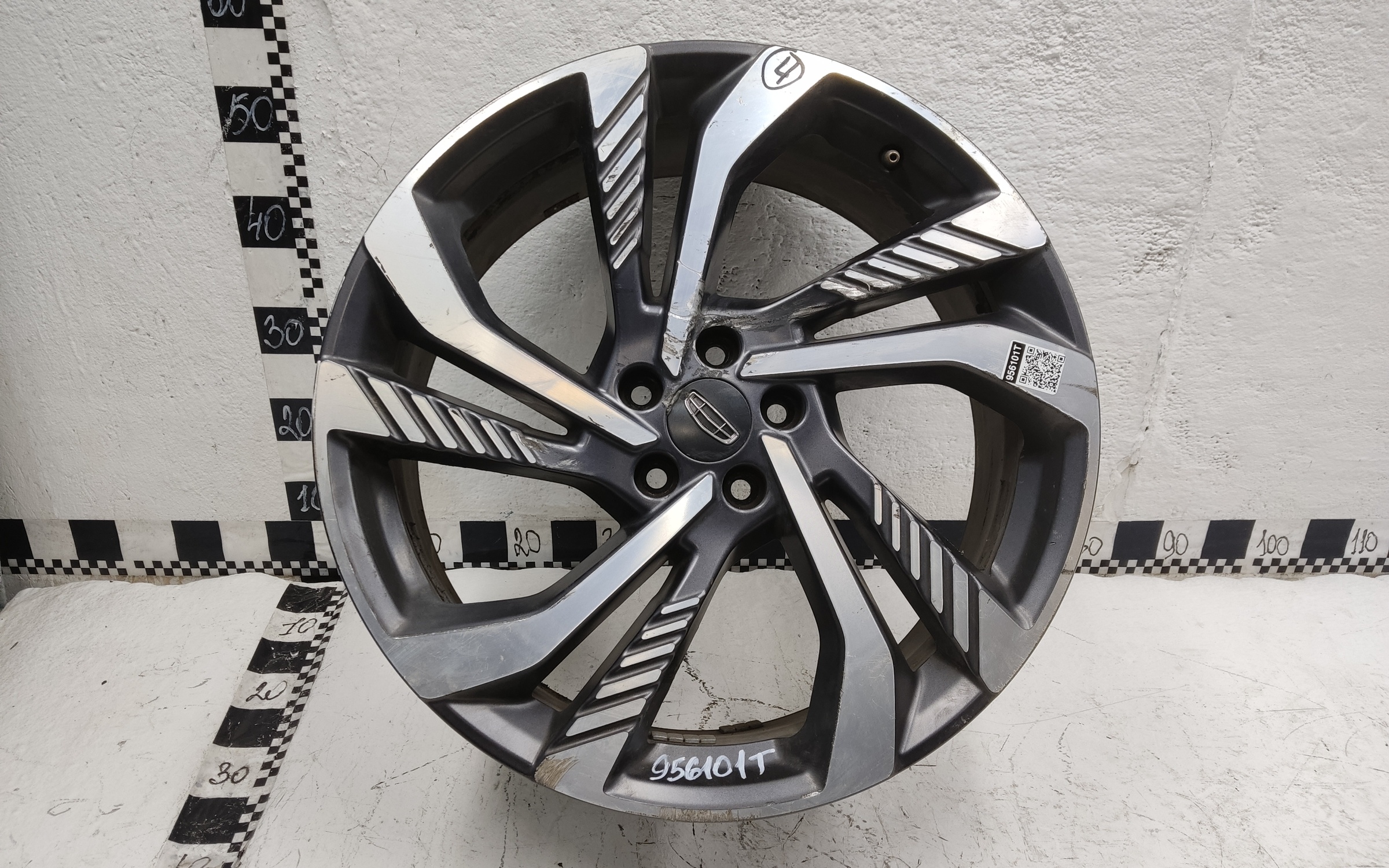 Диск колеса литой Geely Monjaro R20