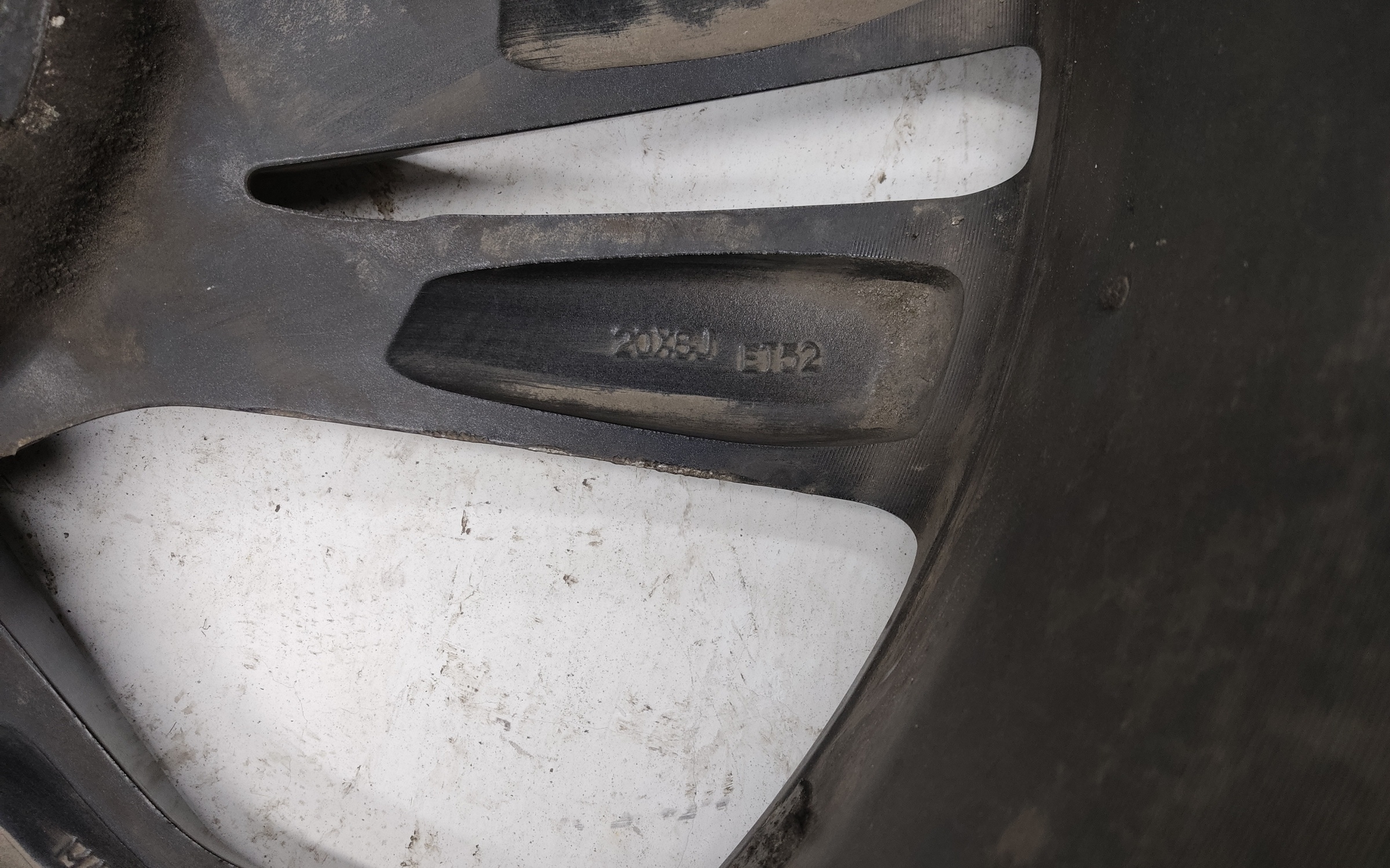 Диск колеса литой Geely Monjaro R20