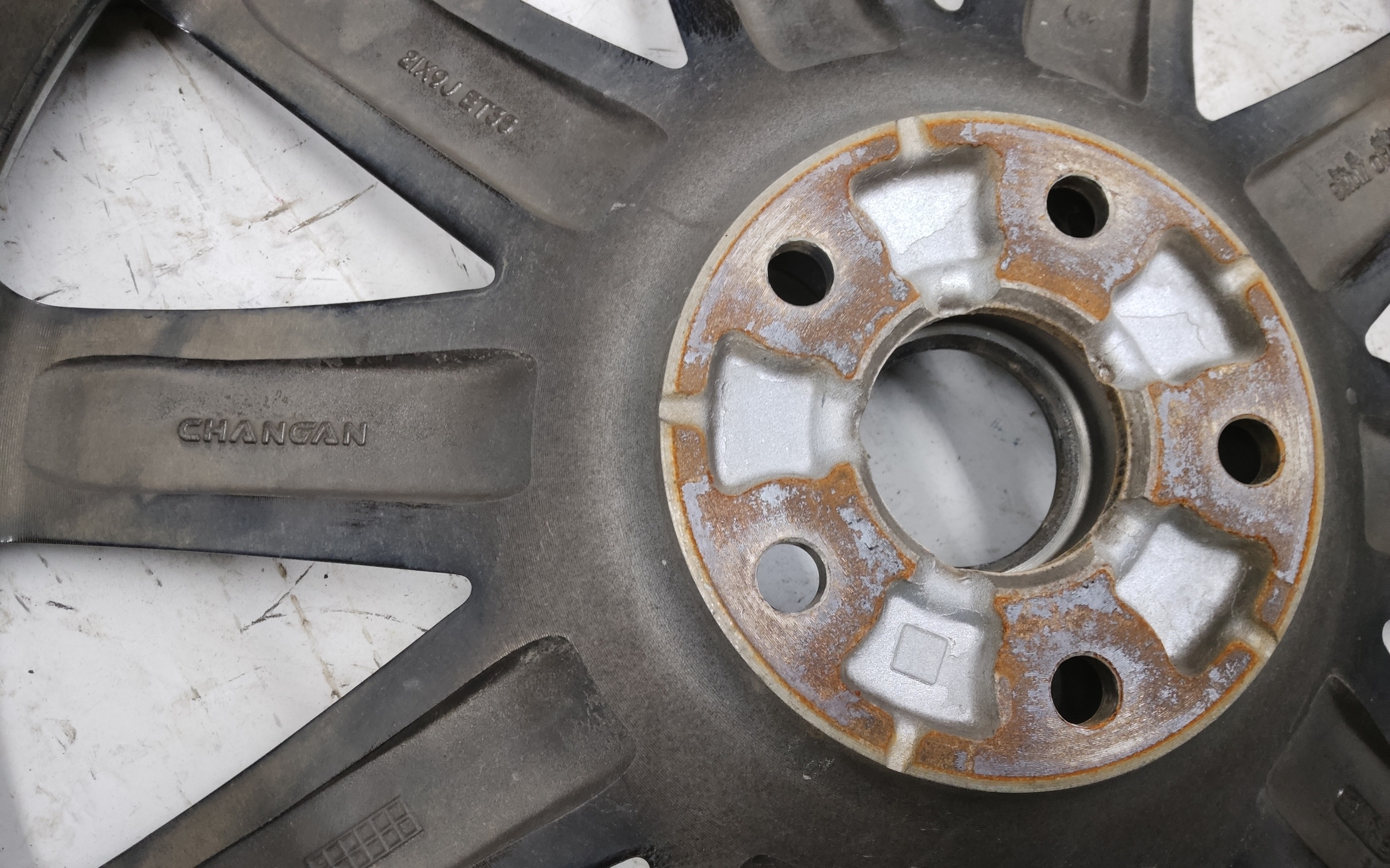 Диск колеса литой Changan UNI-K R21