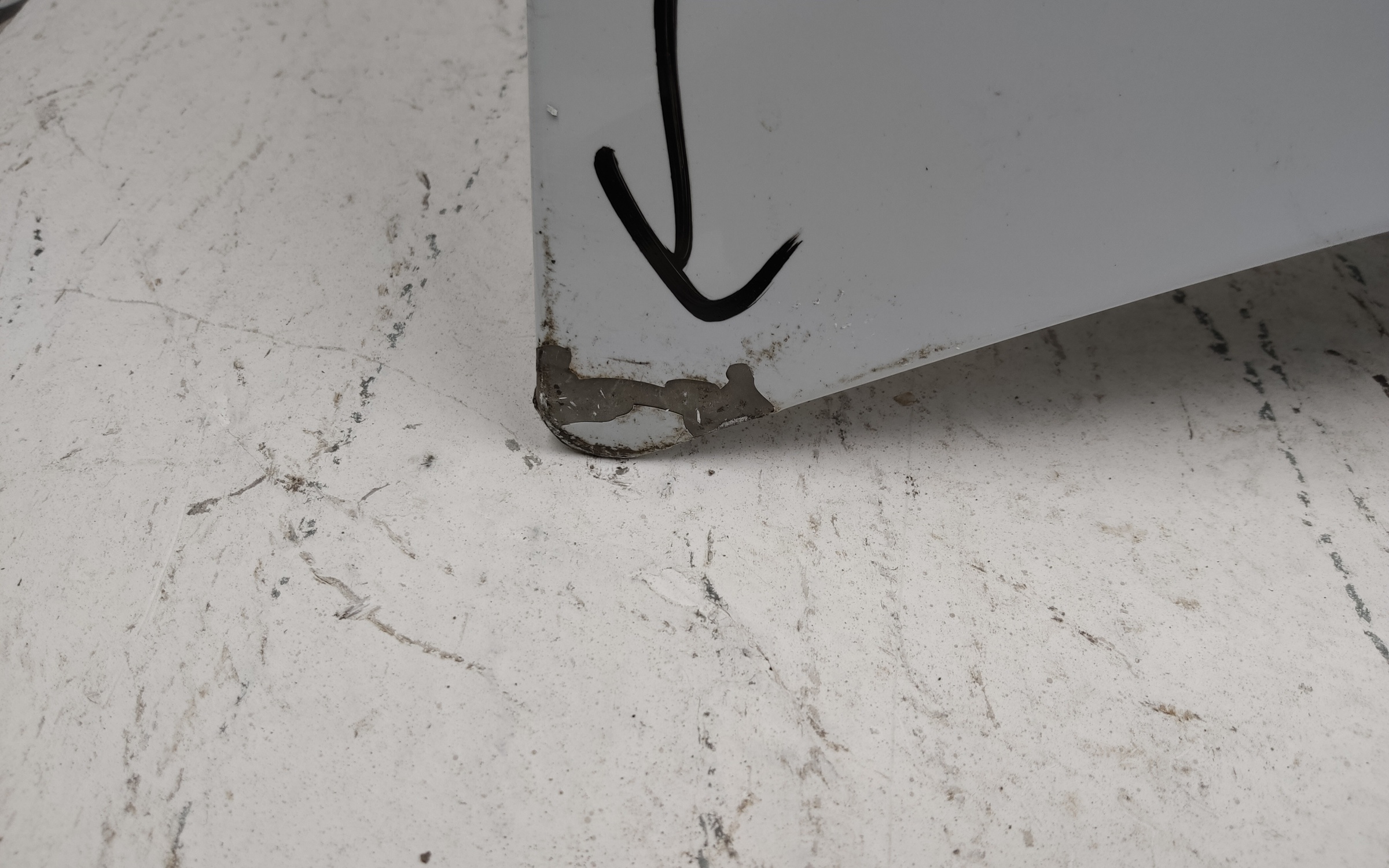 Капот Lada Largus 1 Restail