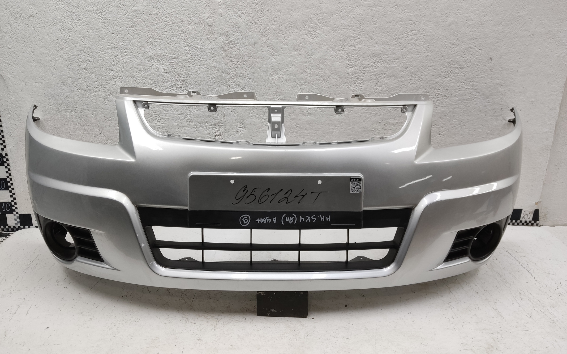 Бампер передний Suzuki SX4 1 Япония