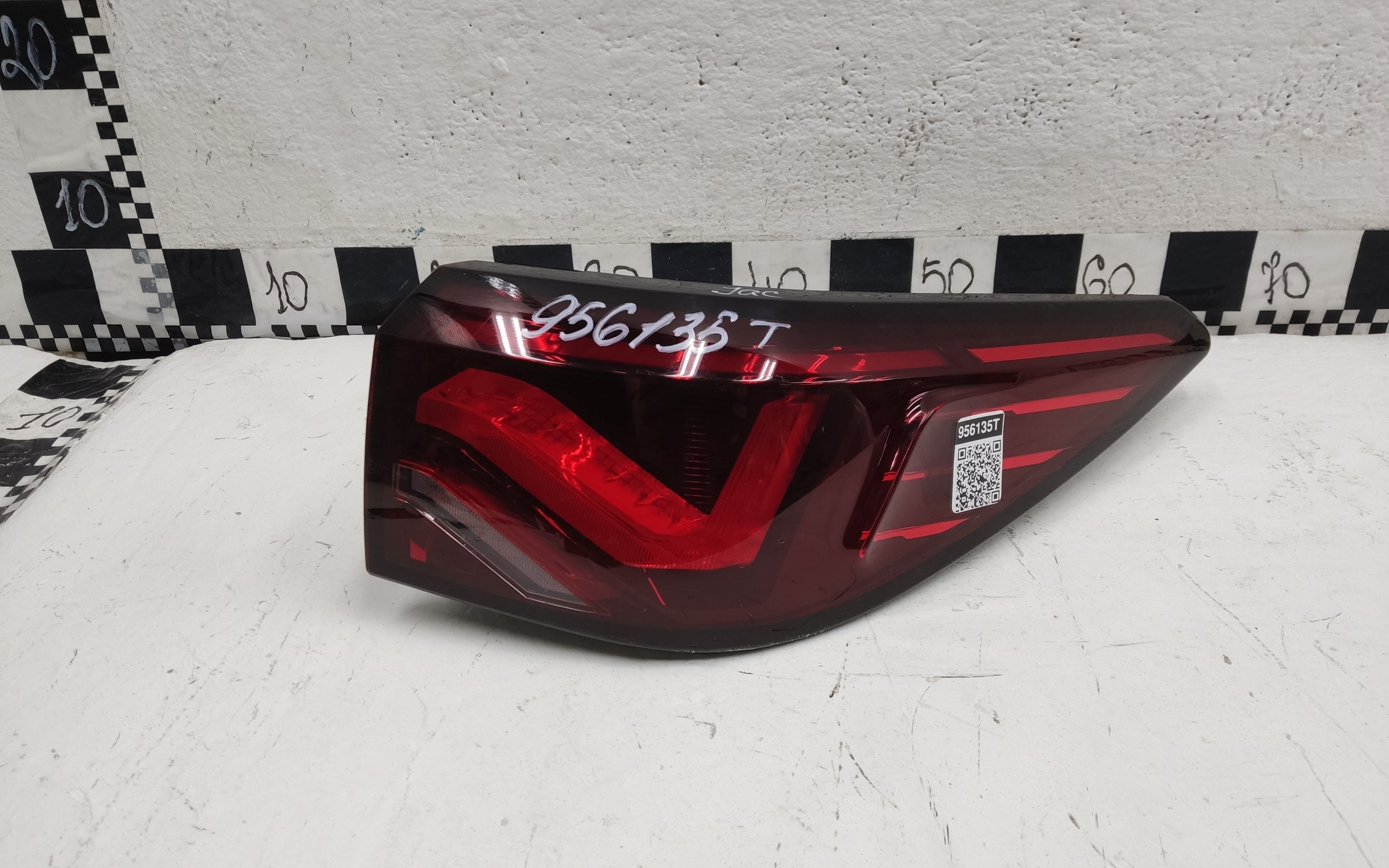 Фонарь задний правый наружный Jac JS6 LED