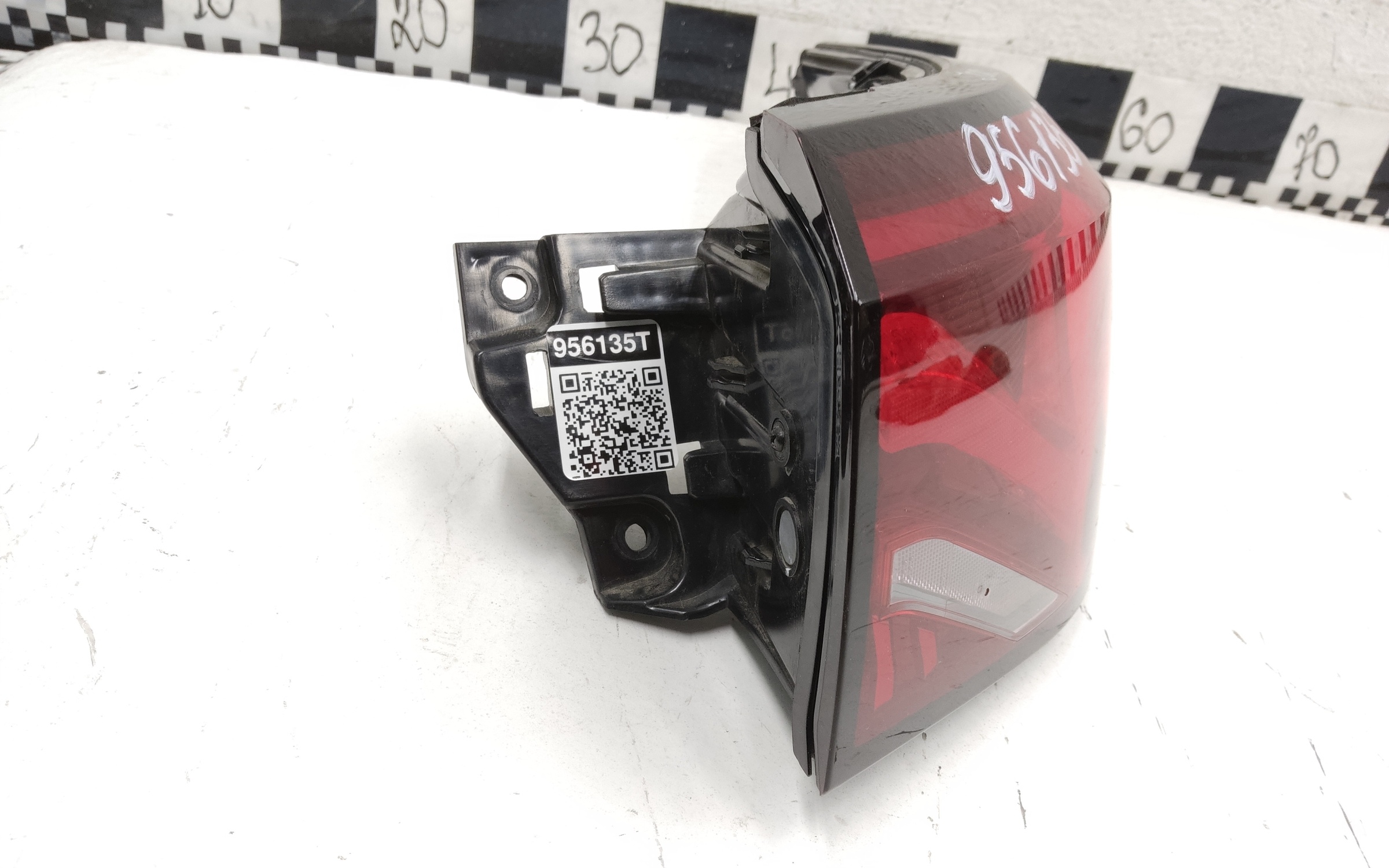 Фонарь задний правый наружный Jac JS6 LED