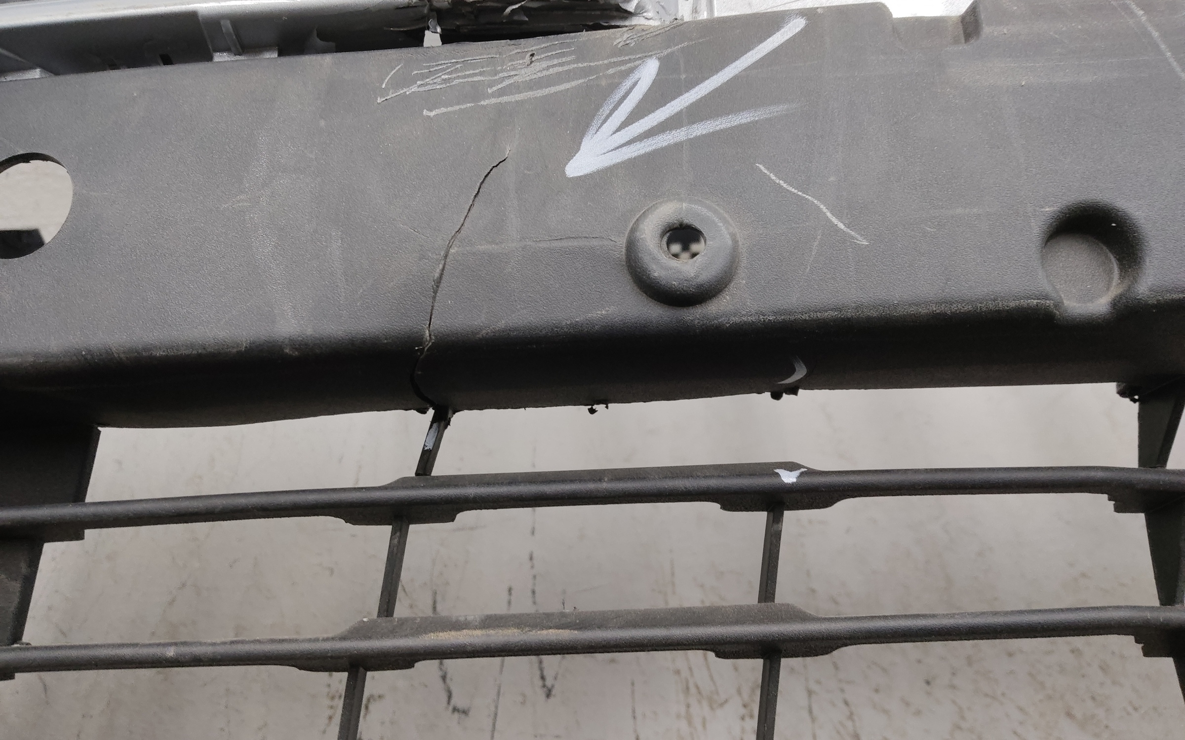 Бампер передний Geely Atlas Pro