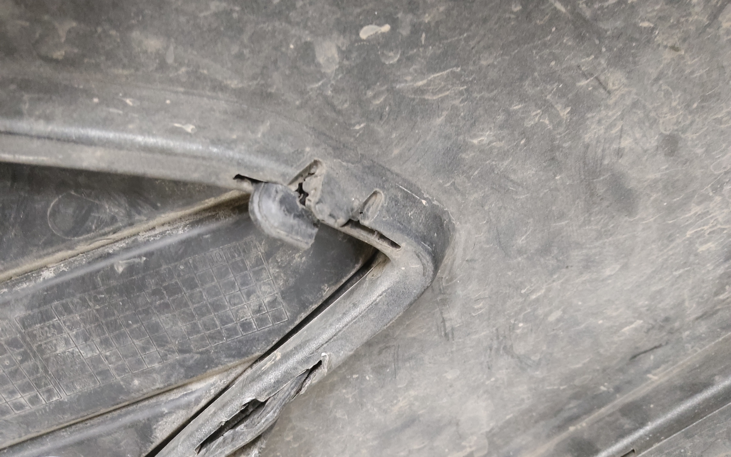 Бампер передний Volkswagen Polo 6 Liftback