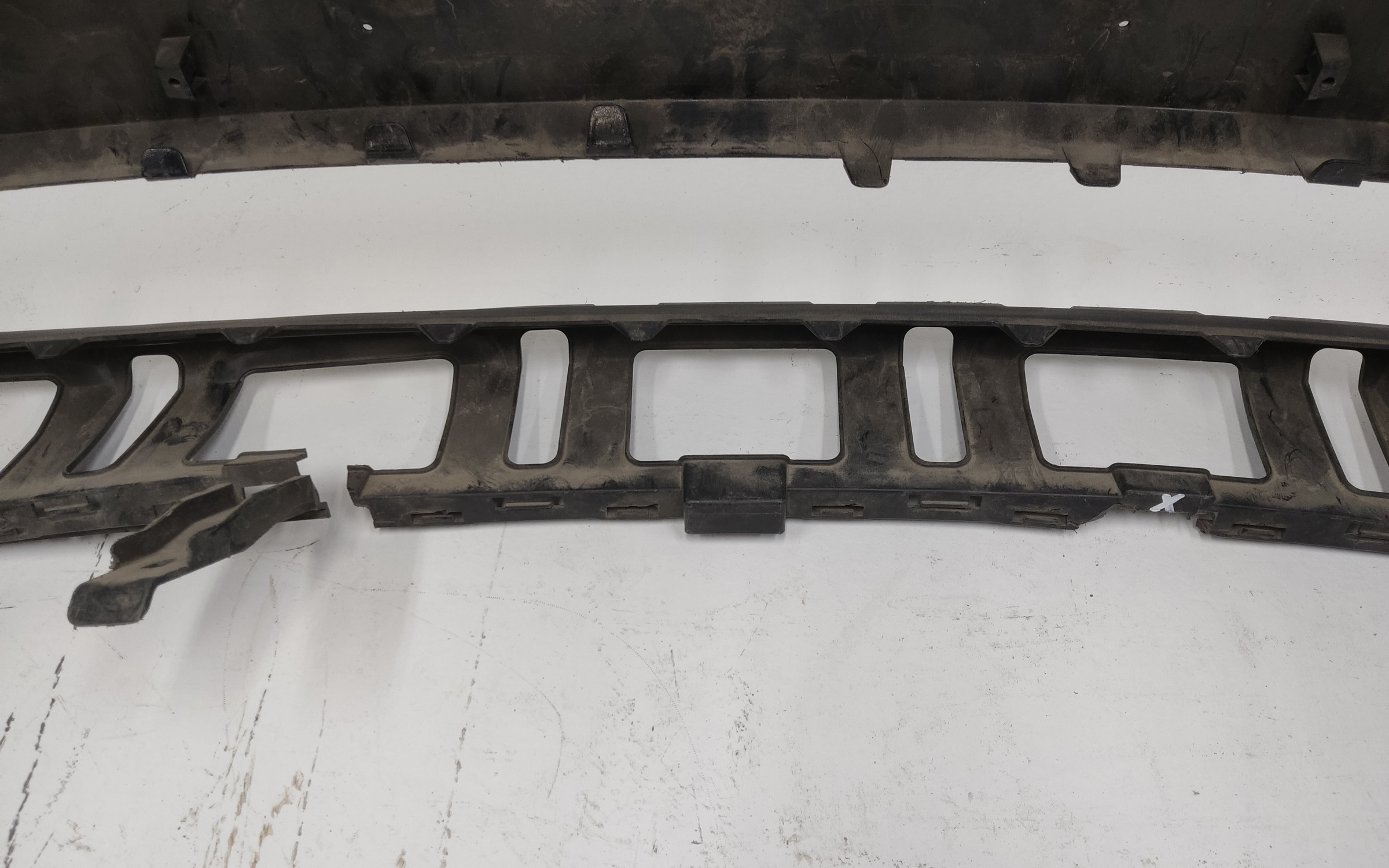 Бампер передний Kia Sportage 4 Restail