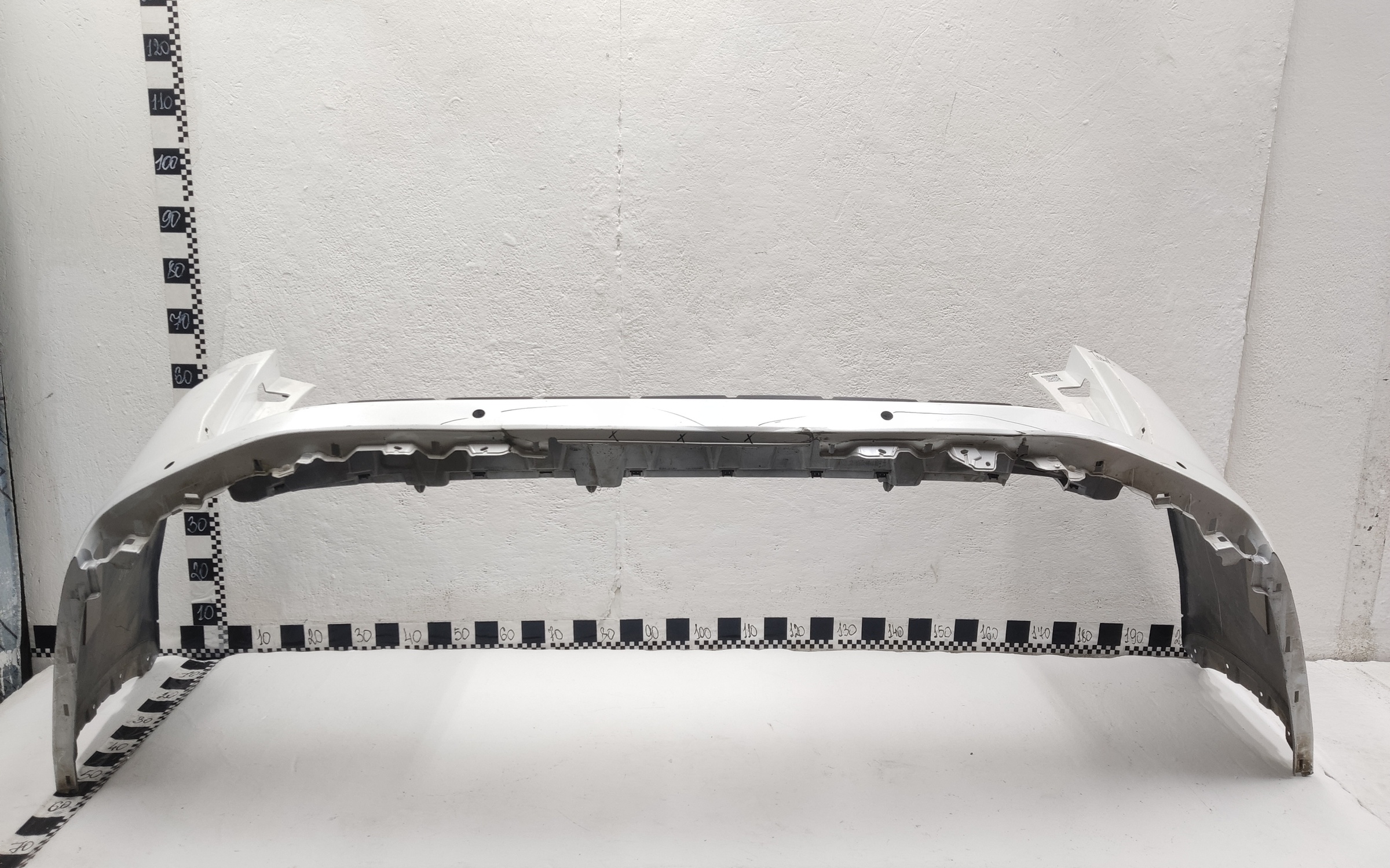 Бампер задний Toyota Land Cruiser 300