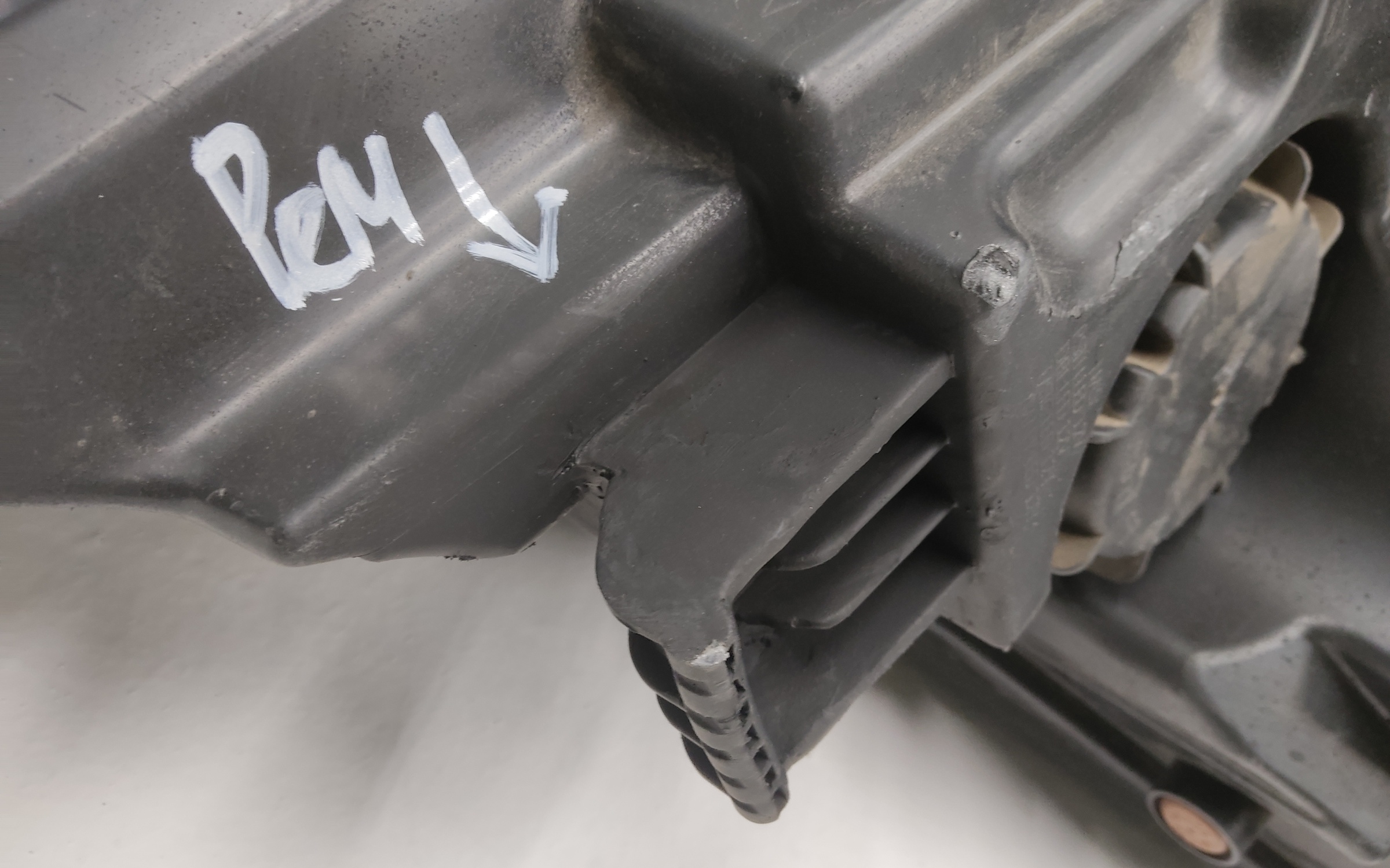 Фара ДХО передняя правая Hyundai Tucson 4 LED