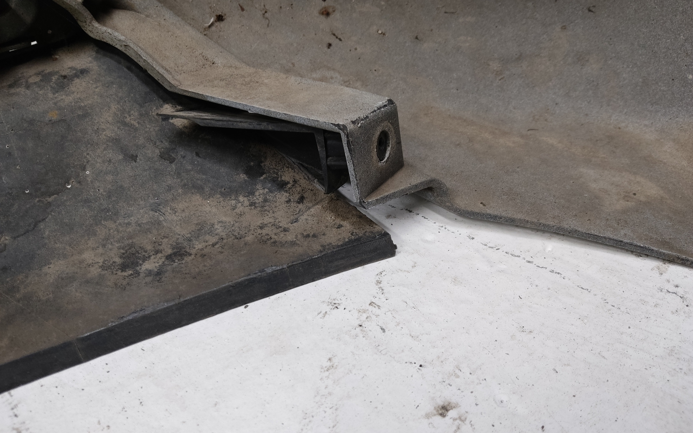 Бампер задний Kia Rio 4 Restail