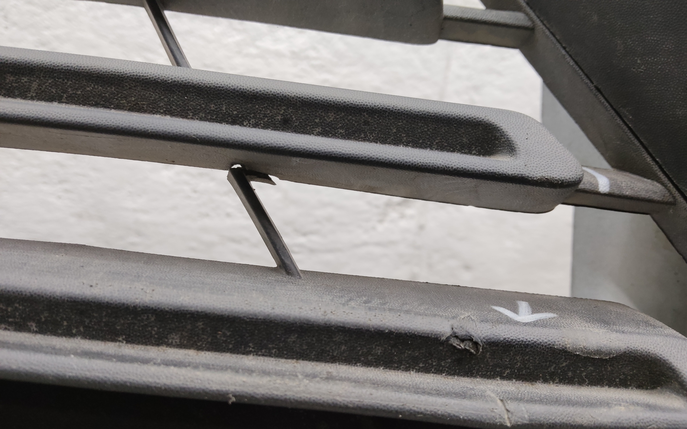 Бампер передний Renault Logan 2 Restail