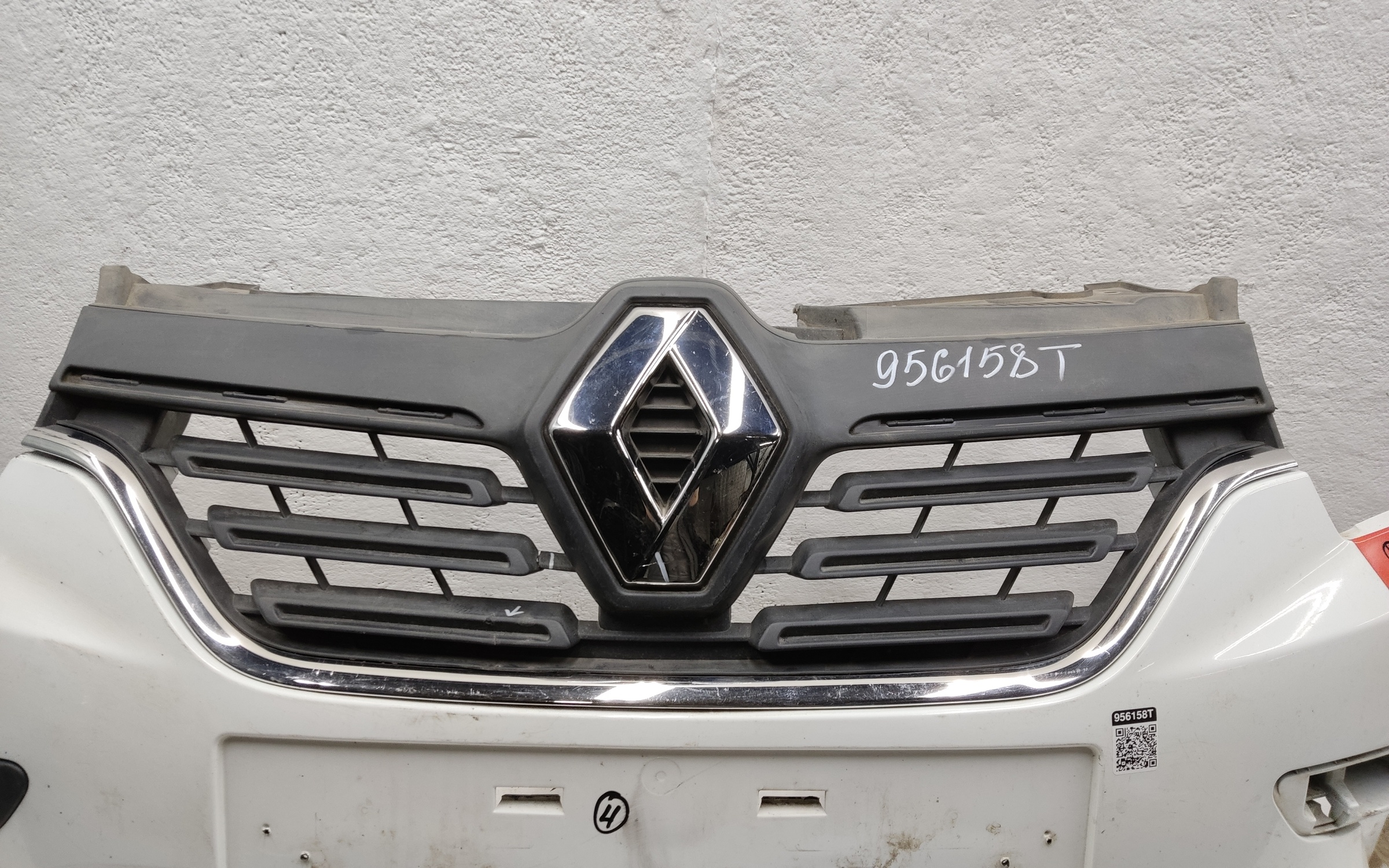 Бампер передний Renault Logan 2 Restail