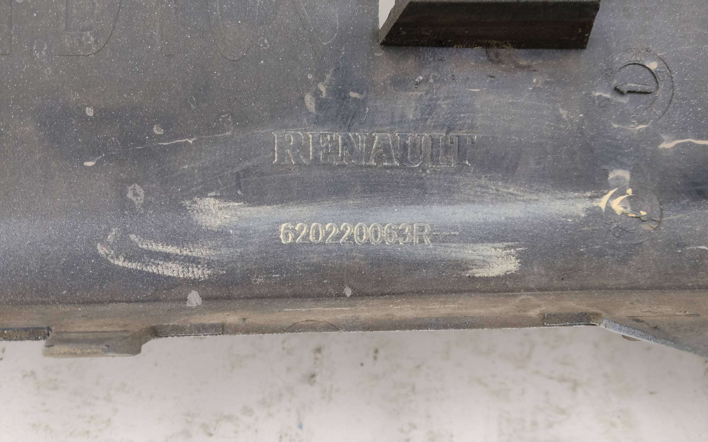 Бампер передний Renault Logan 2 Restail