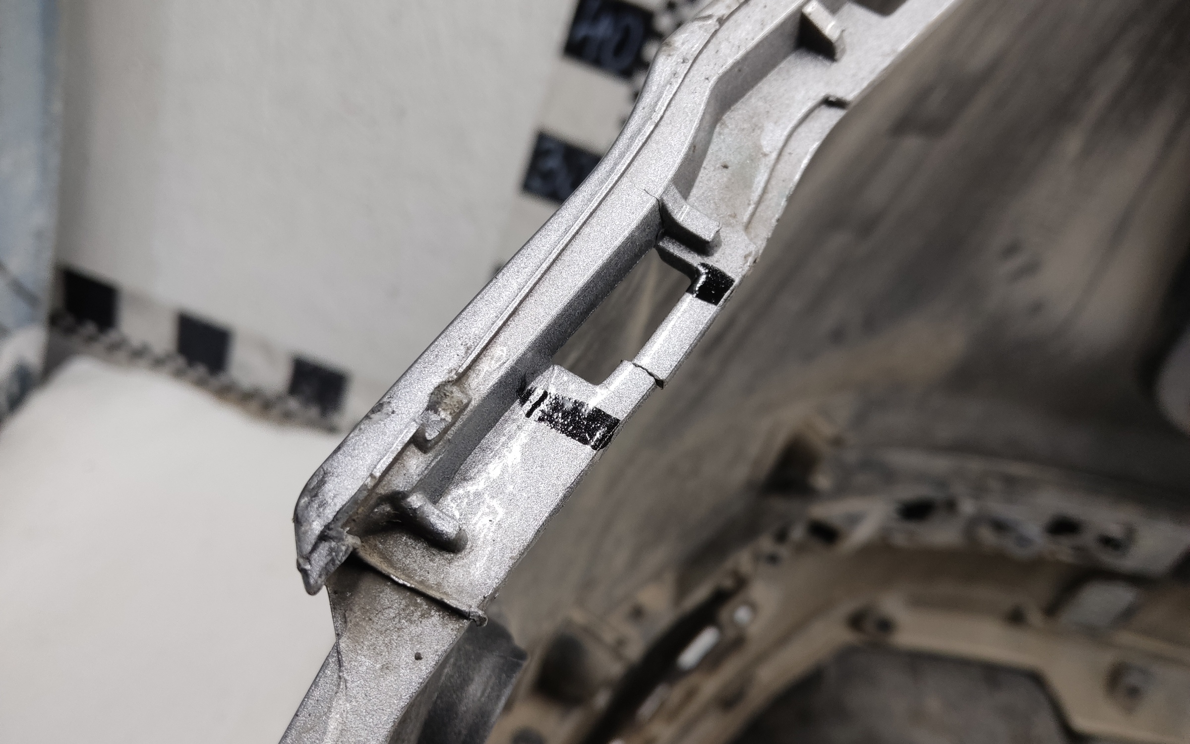 Бампер задний верхняя часть Geely Coolray