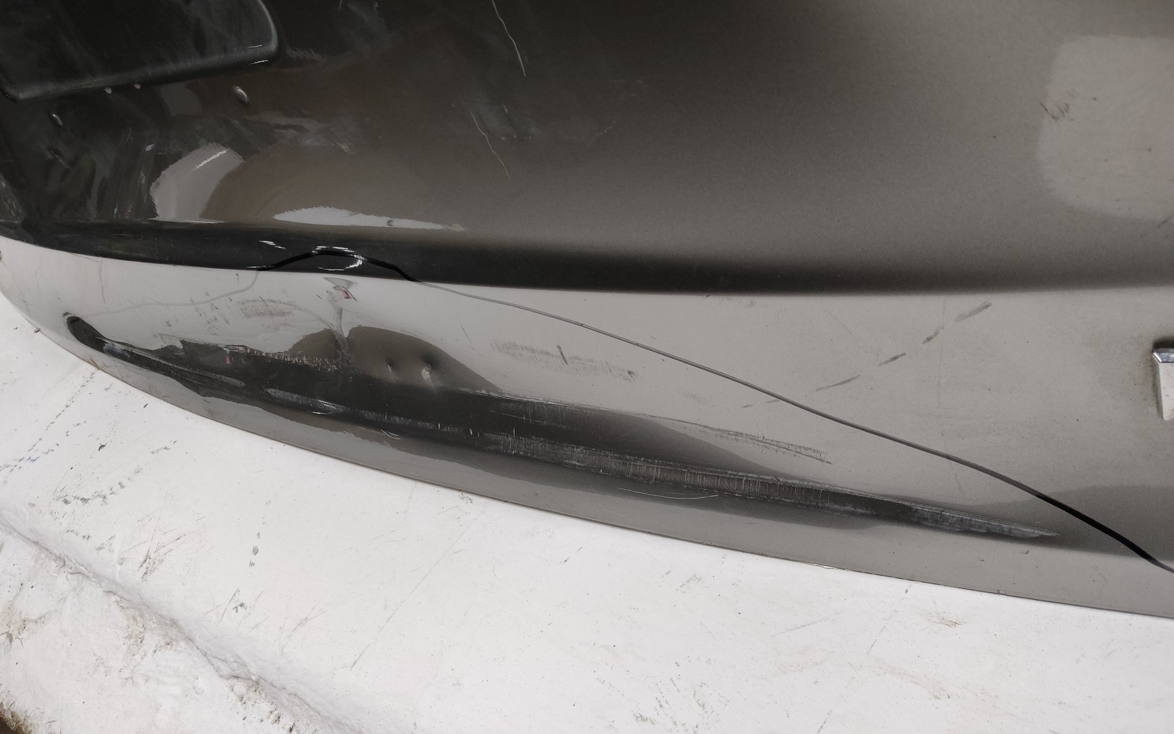 Крышка багажника Lexus NX