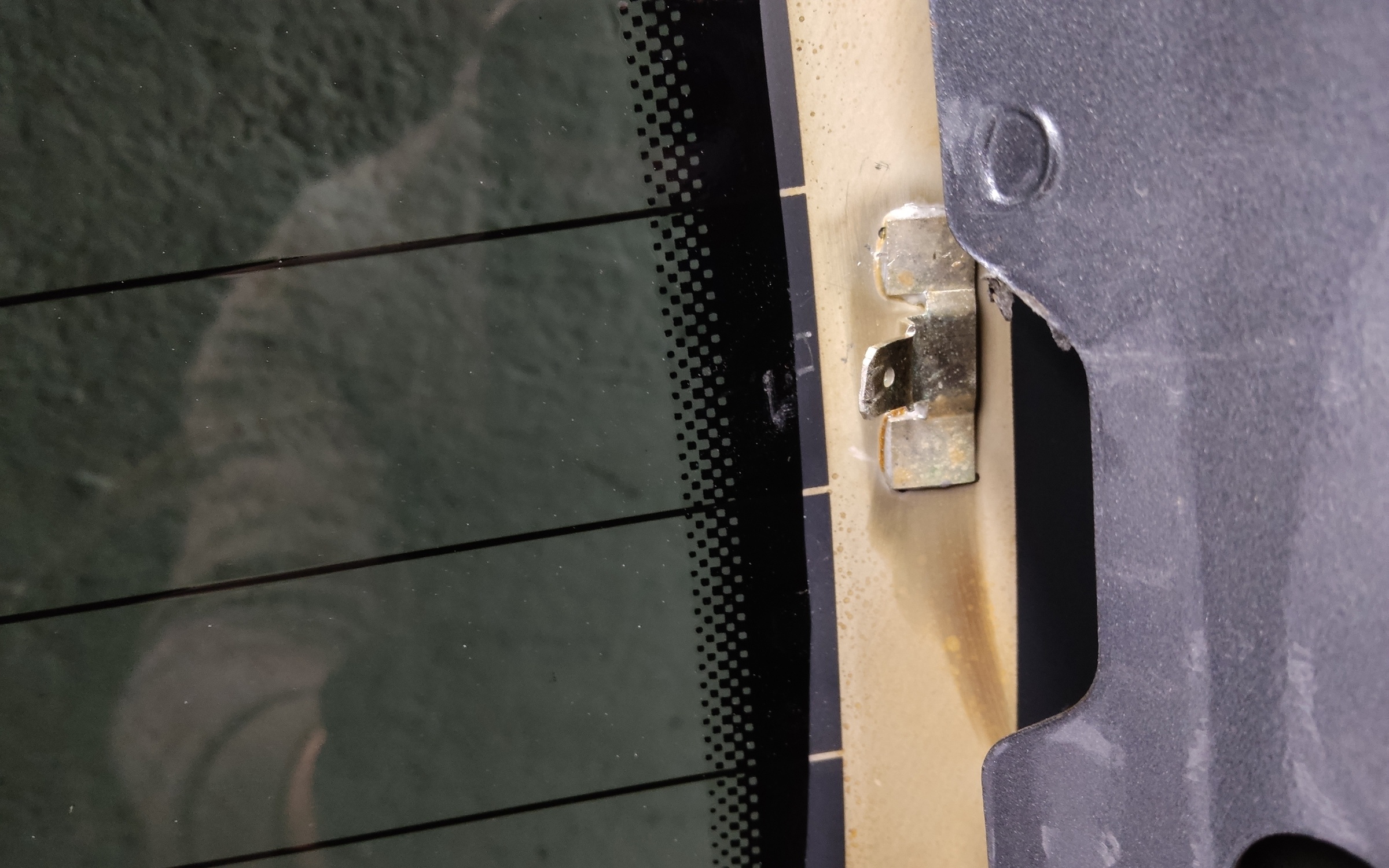 Стекло крышки багажника Chery Tiggo 7 Pro