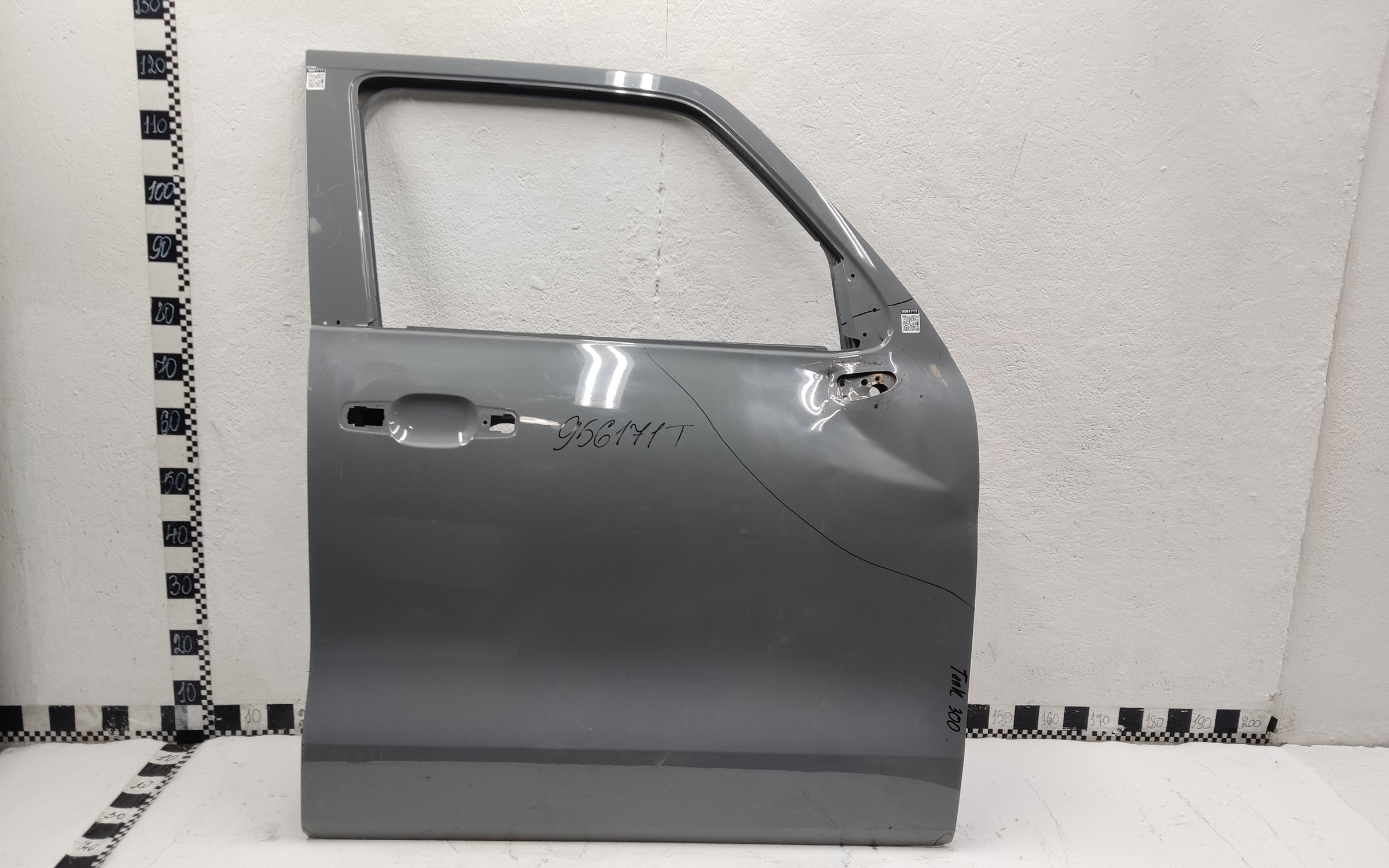 Дверь передняя правая Tank 300