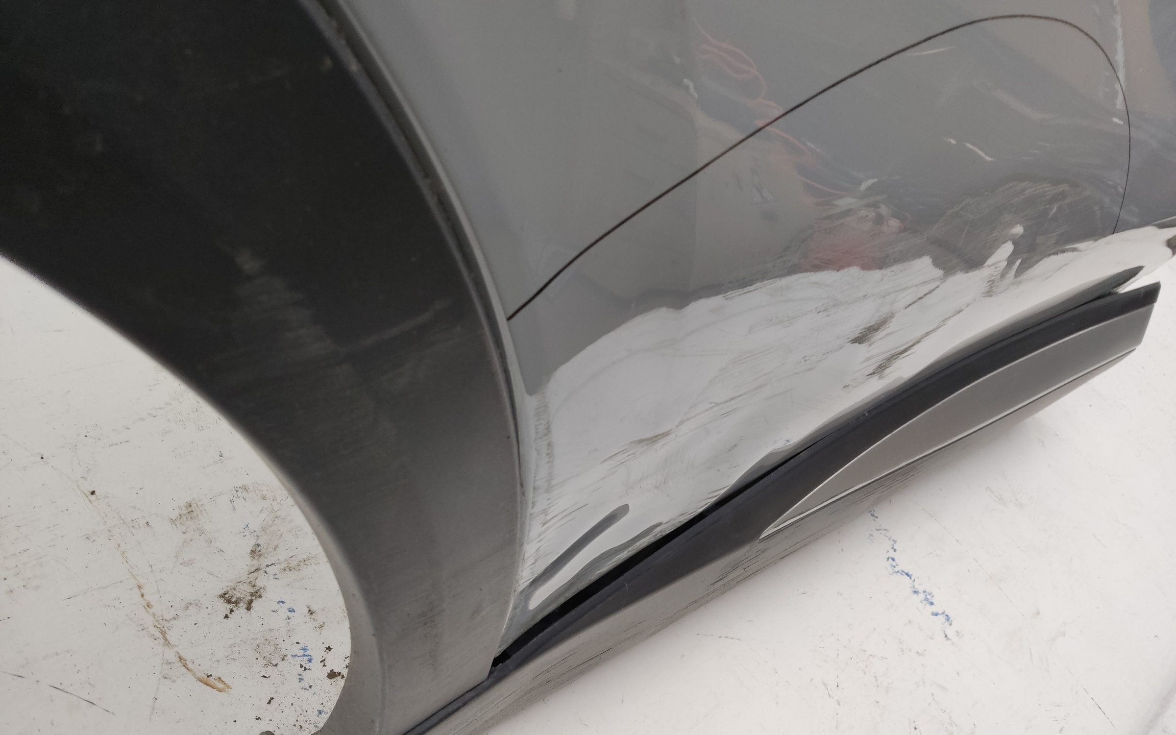 Дверь задняя правая Exeed RX