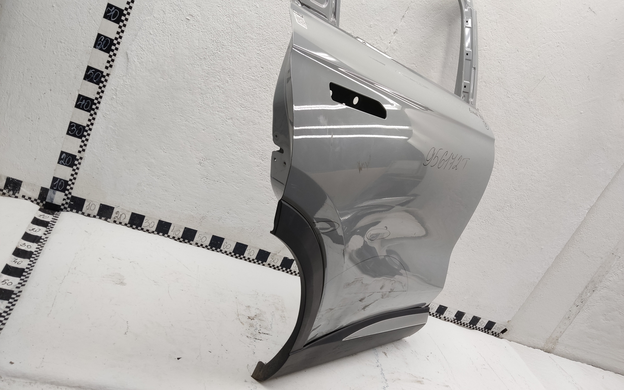 Дверь задняя правая Exeed RX